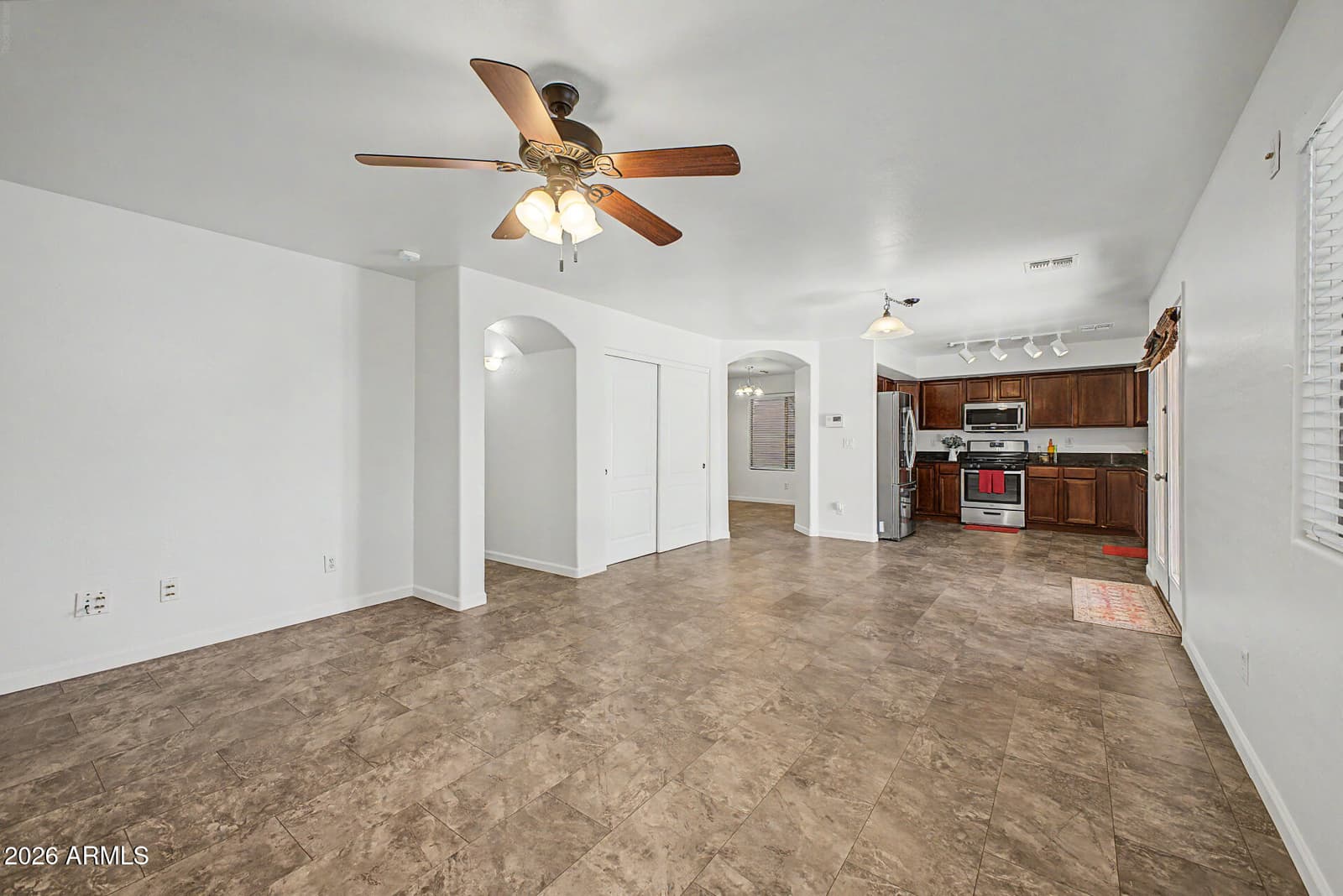 1337 W HEREFORD Drive, San Tan Valley, AZ 85143 — photo 12 of 40