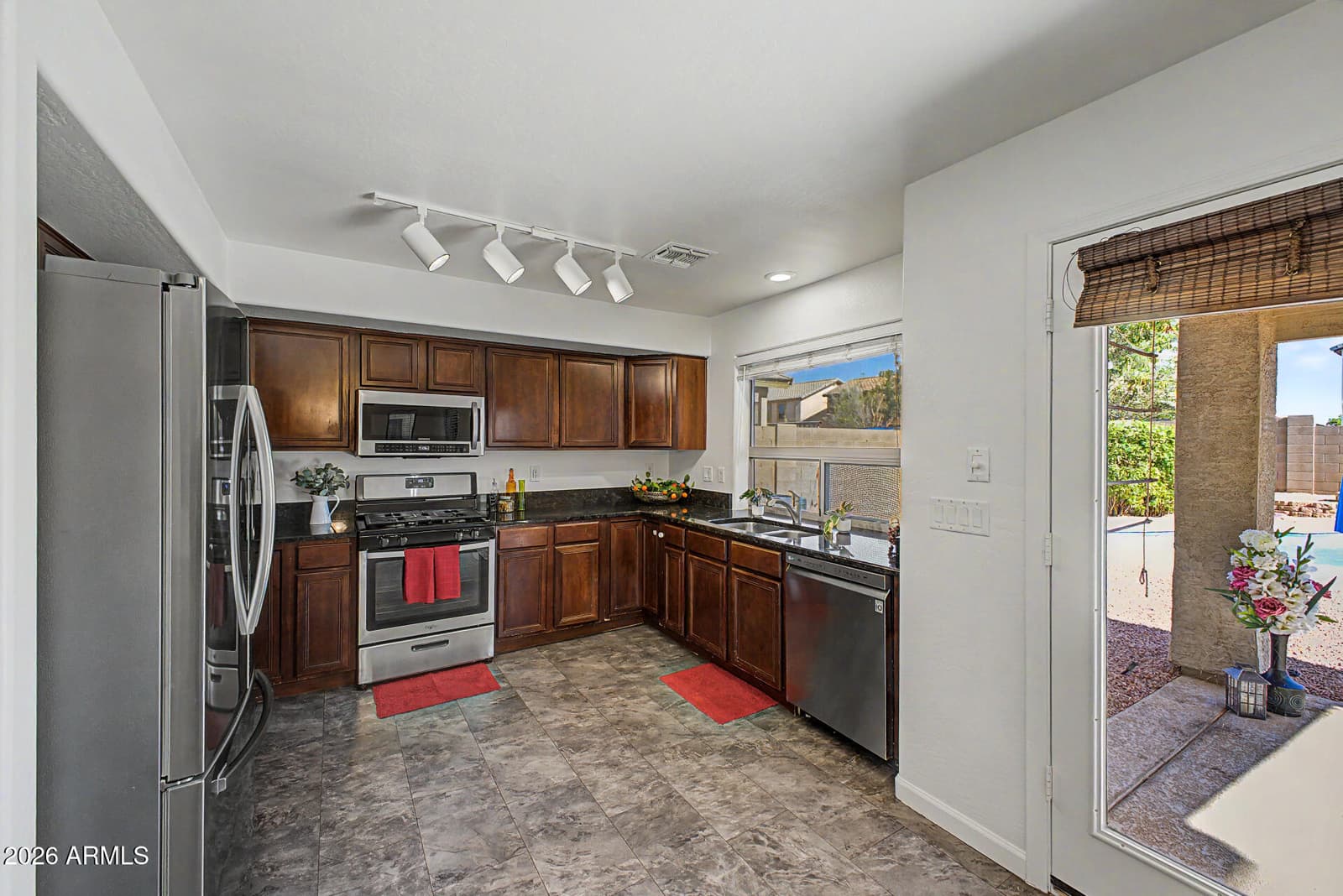1337 W HEREFORD Drive, San Tan Valley, AZ 85143 — photo 14 of 40