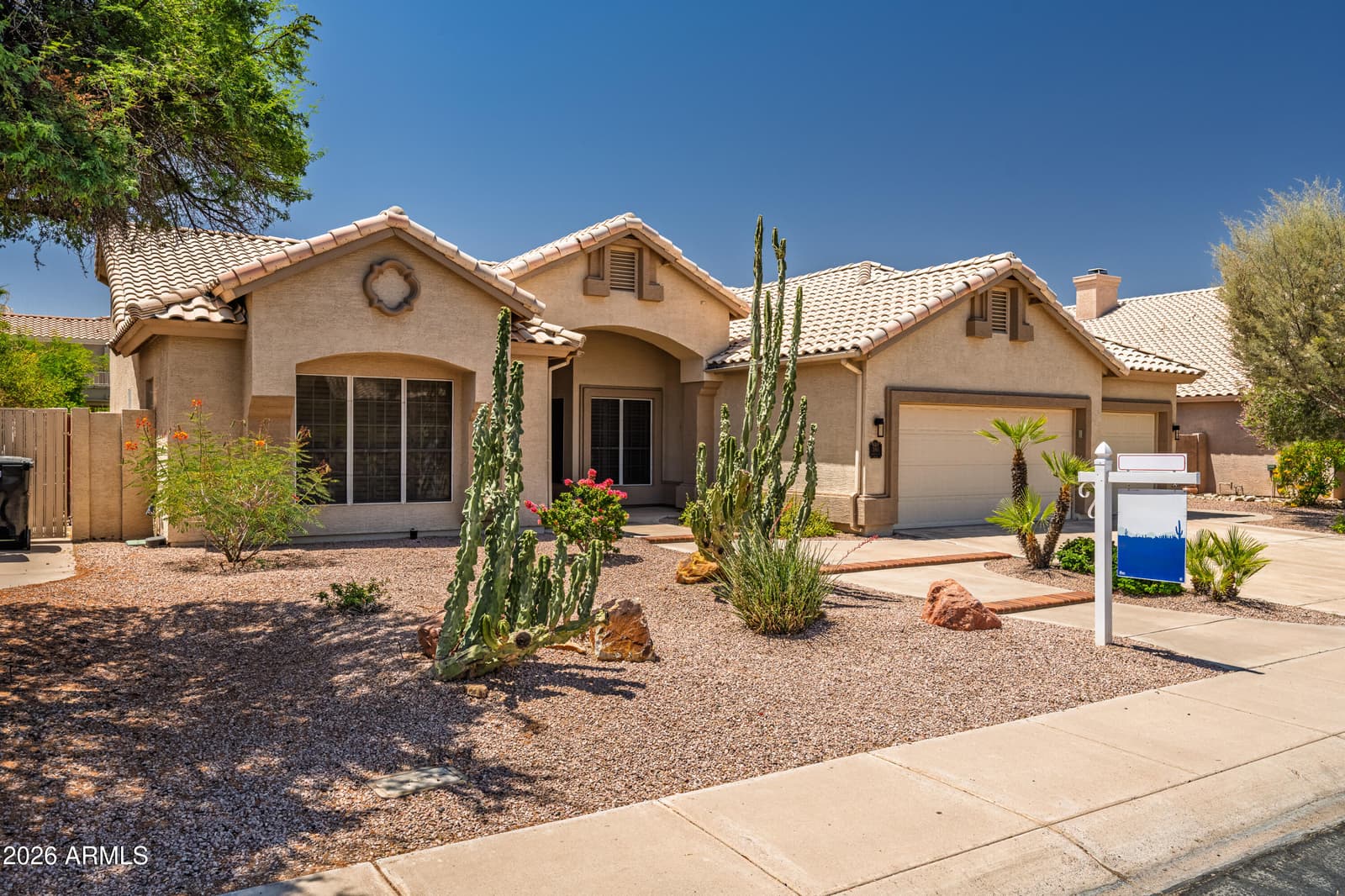 3861 E AMBERWOOD Drive, Phoenix, AZ 85048 — photo 60 of 65