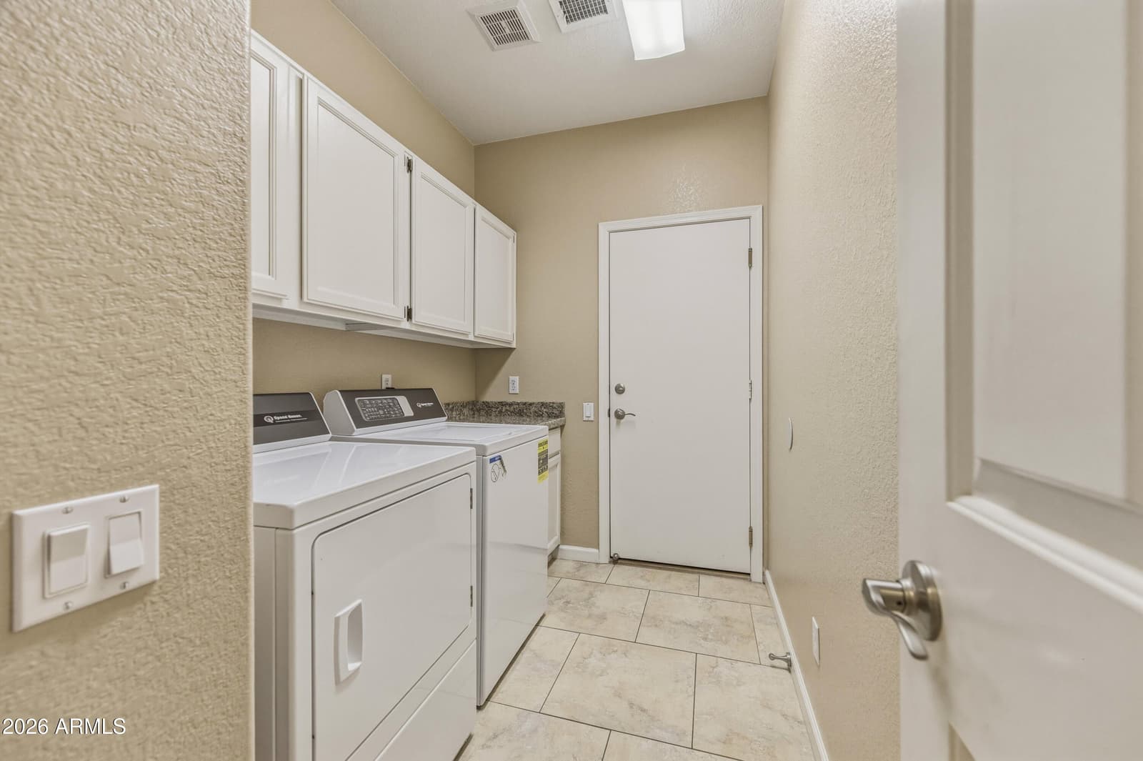 3861 E AMBERWOOD Drive, Phoenix, AZ 85048 — photo 36 of 65