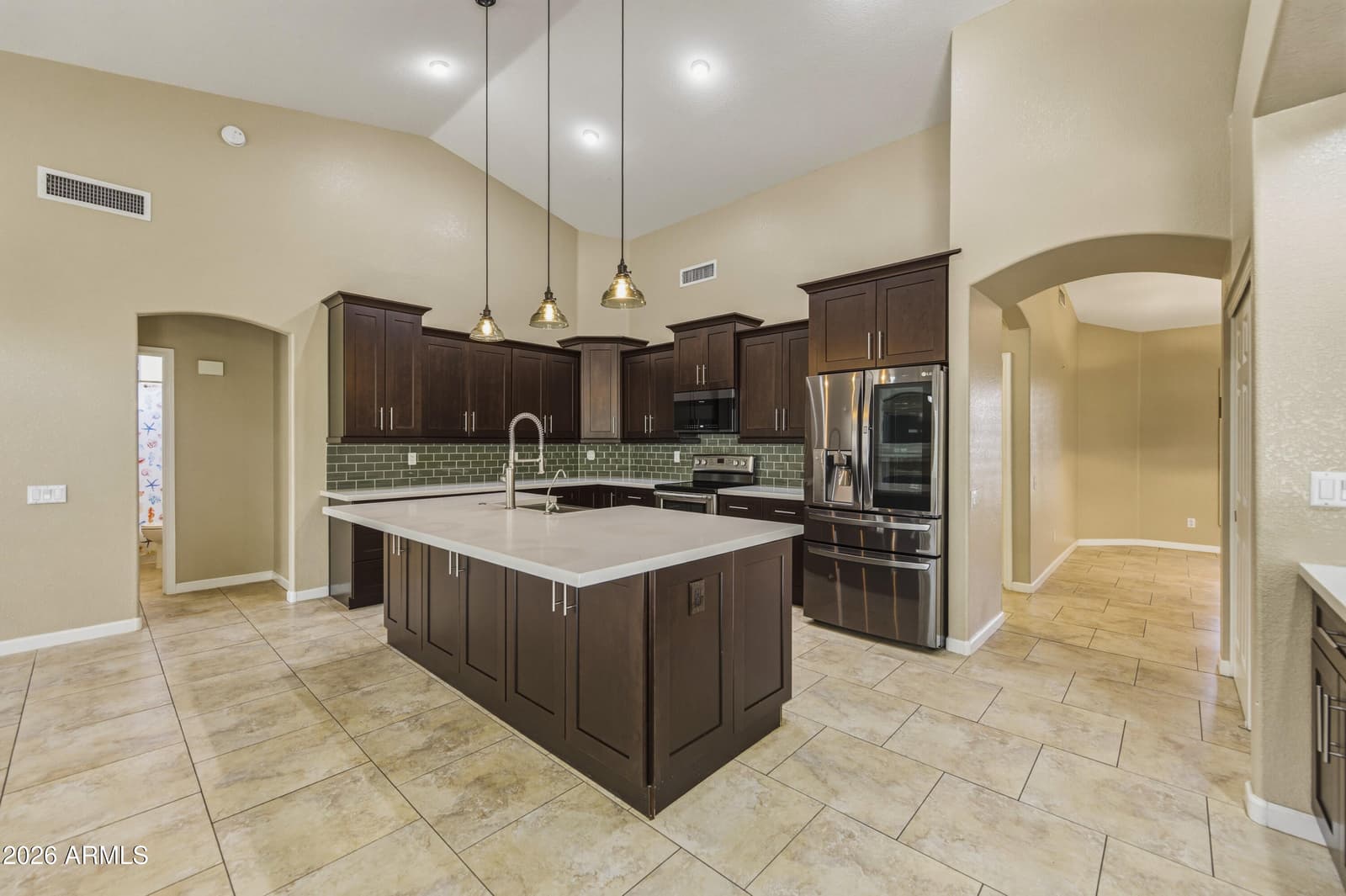 3861 E AMBERWOOD Drive, Phoenix, AZ 85048 — photo 4 of 65