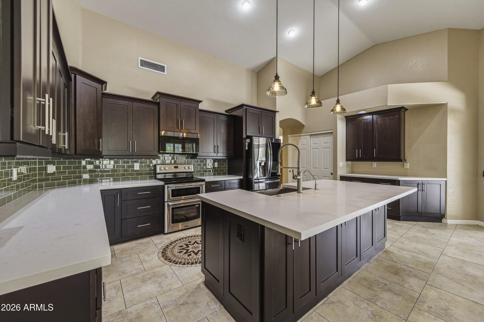 3861 E AMBERWOOD Drive, Phoenix, AZ 85048 — photo 6 of 65