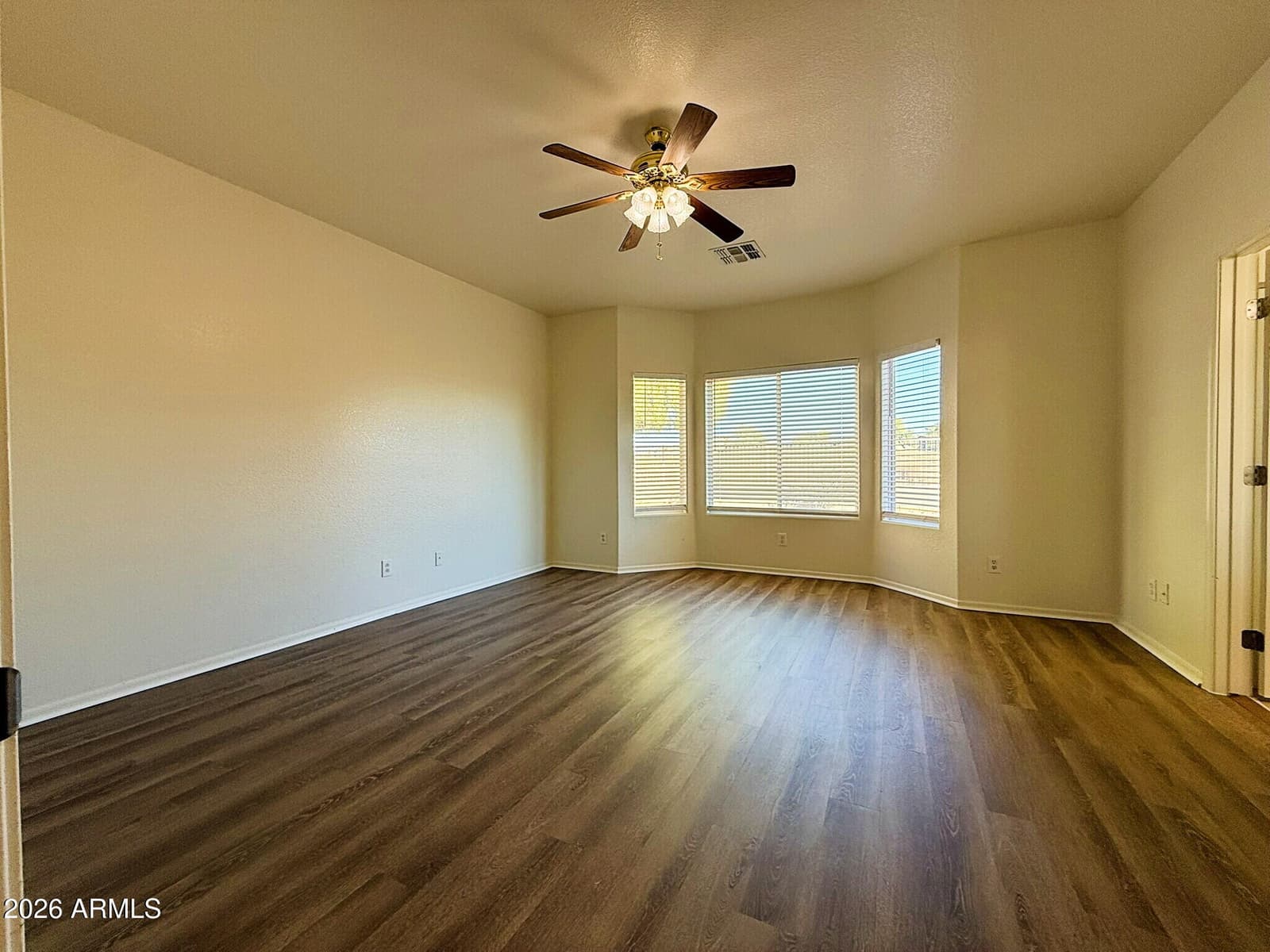 15 S 119th Avenue, Avondale, AZ 85323 — photo 9 of 28