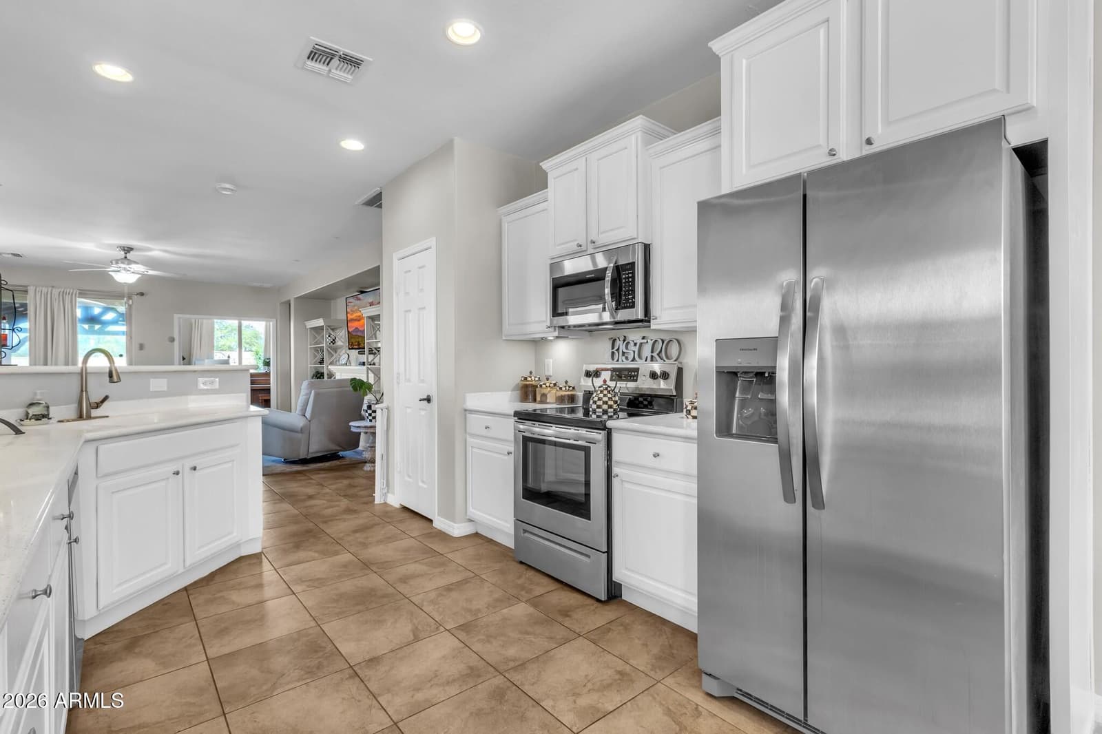 106 W SUNDANCE Court, San Tan Valley, AZ 85143 — photo 10 of 54