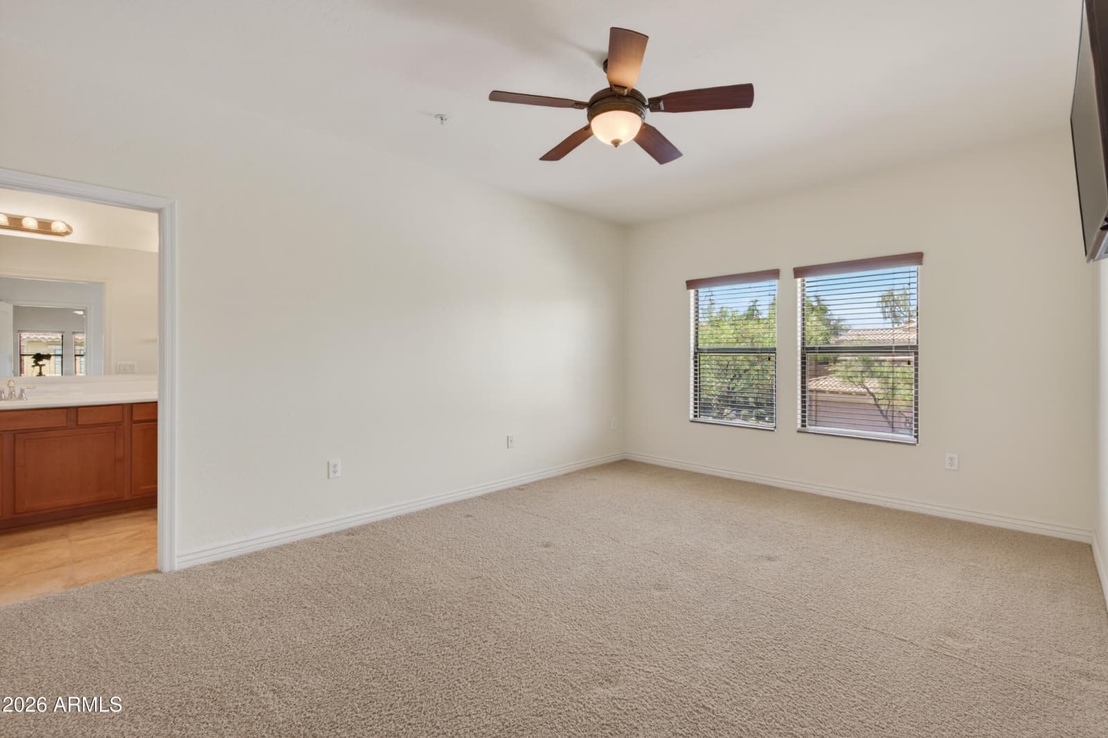 21320 N 56TH Street 2069, Phoenix, AZ 85054 — photo 17 of 38