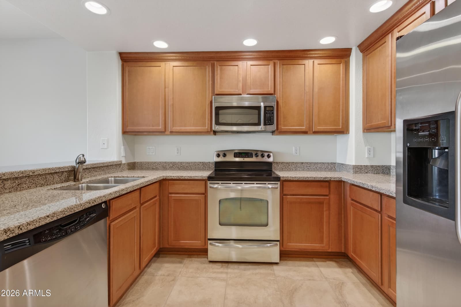 21320 N 56TH Street 2069, Phoenix, AZ 85054 — photo 8 of 38