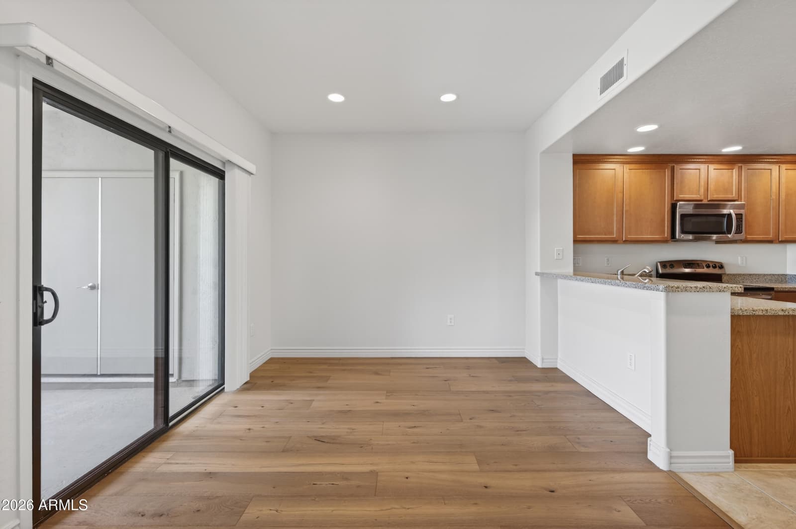 21320 N 56TH Street 2069, Phoenix, AZ 85054 — photo 12 of 38