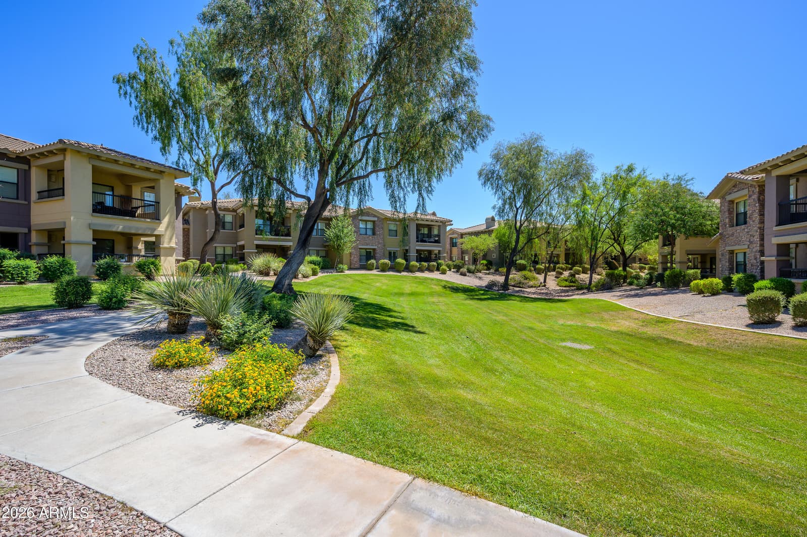 21320 N 56TH Street 2069, Phoenix, AZ 85054 — photo 33 of 38