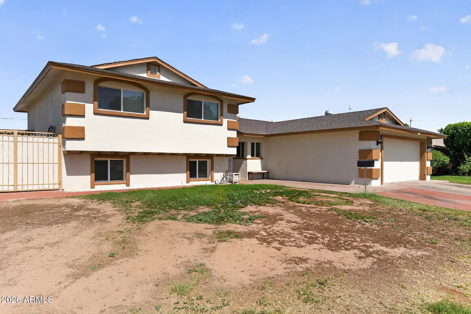 5740 N 42nd Avenue, Phoenix, AZ 85019