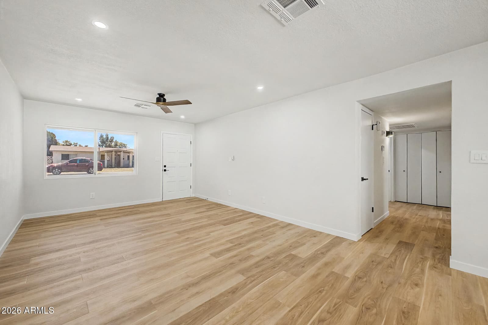 12637 N 31ST Street, Phoenix, AZ 85032 — photo 8 of 31