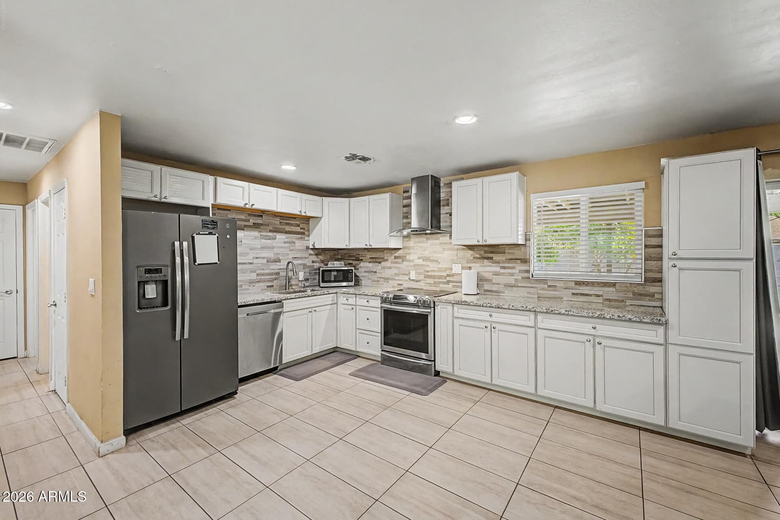 515 E VISTA DEL CERRO Drive, Tempe, AZ 85281 — photo 14 of 31