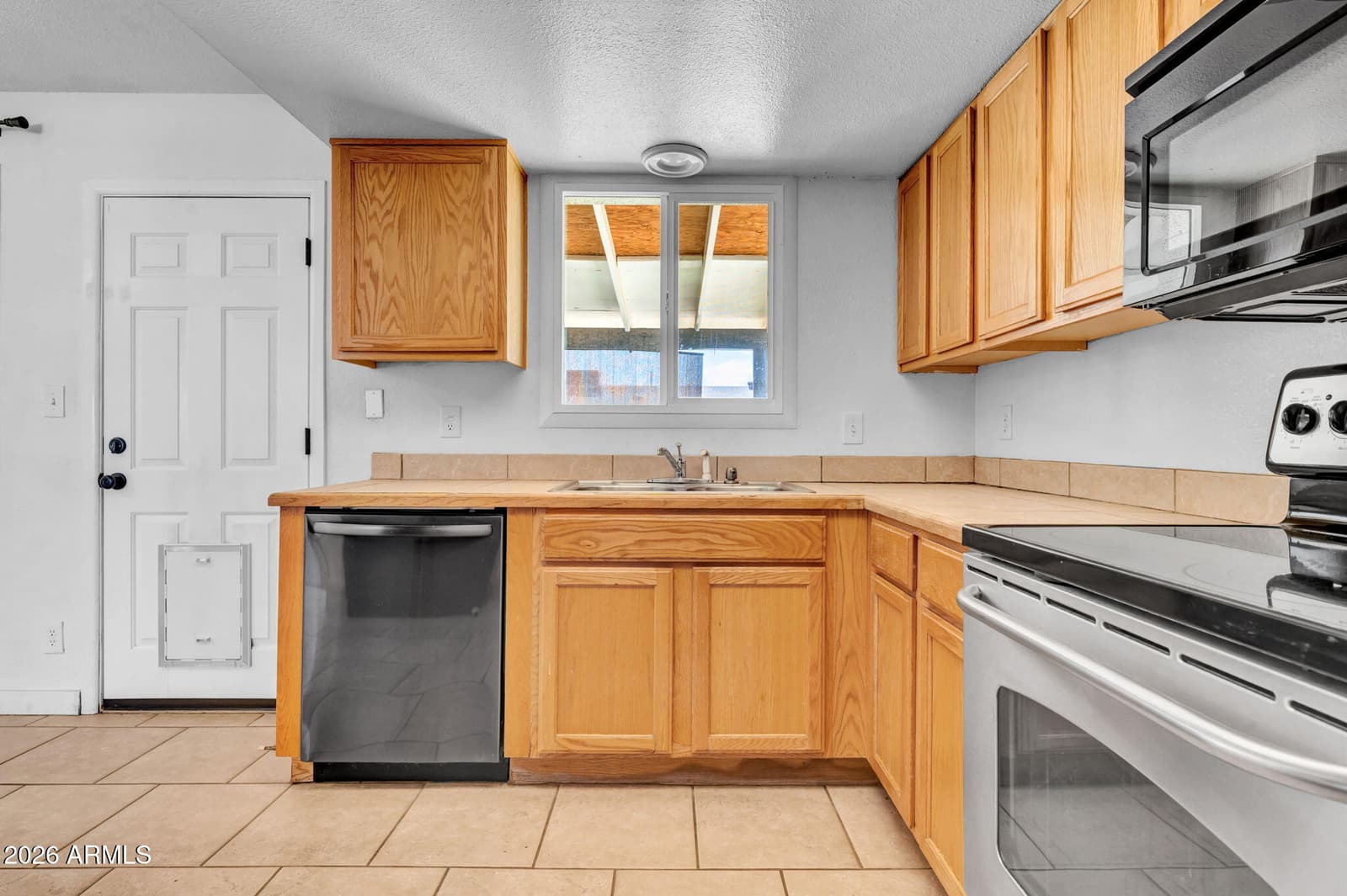 3604 S CUTLER Drive, Tempe, AZ 85282 — photo 14 of 23