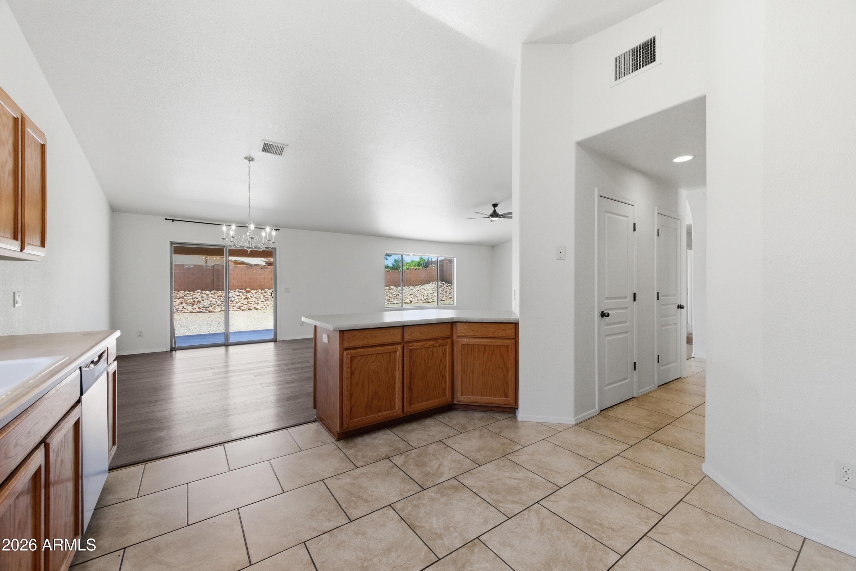 2758 CARTEGENA Drive, Sierra Vista, AZ 85650 — photo 22 of 58