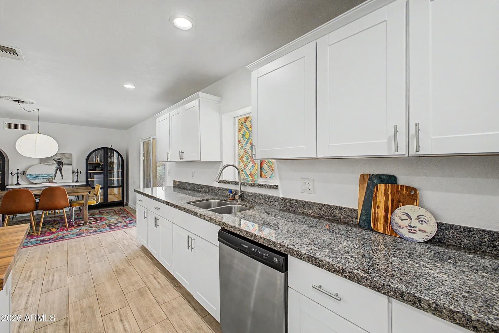 5211 S 43RD Place, Phoenix, AZ 85040 — photo 14 of 25