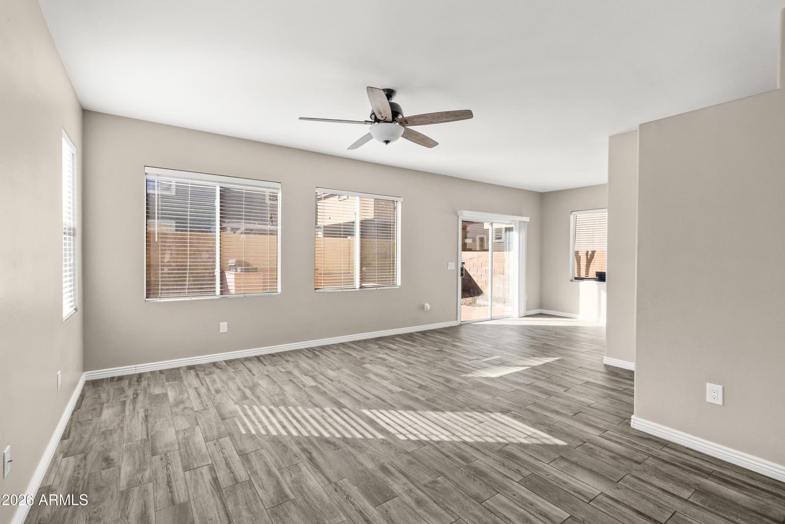 4133 W MALDONADO Road, Phoenix, AZ 85041 — photo 6 of 22