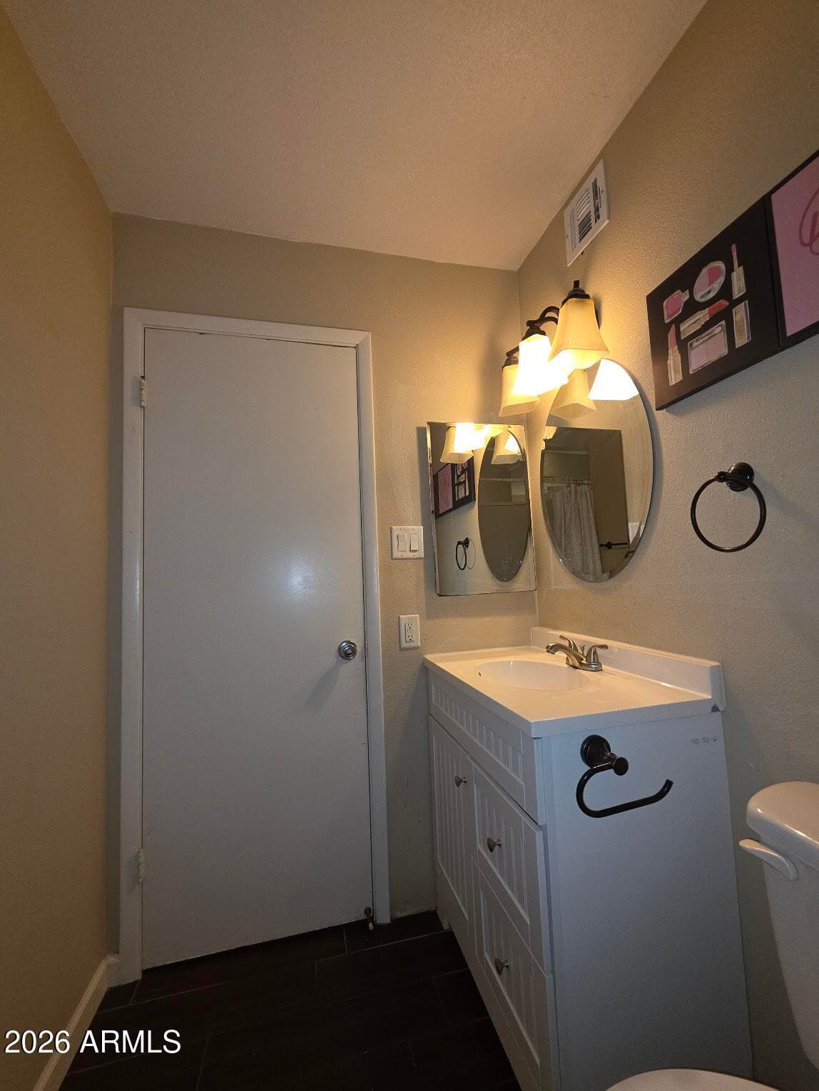 5719 N 44th Lane, Glendale, AZ 85301 — photo 11 of 25