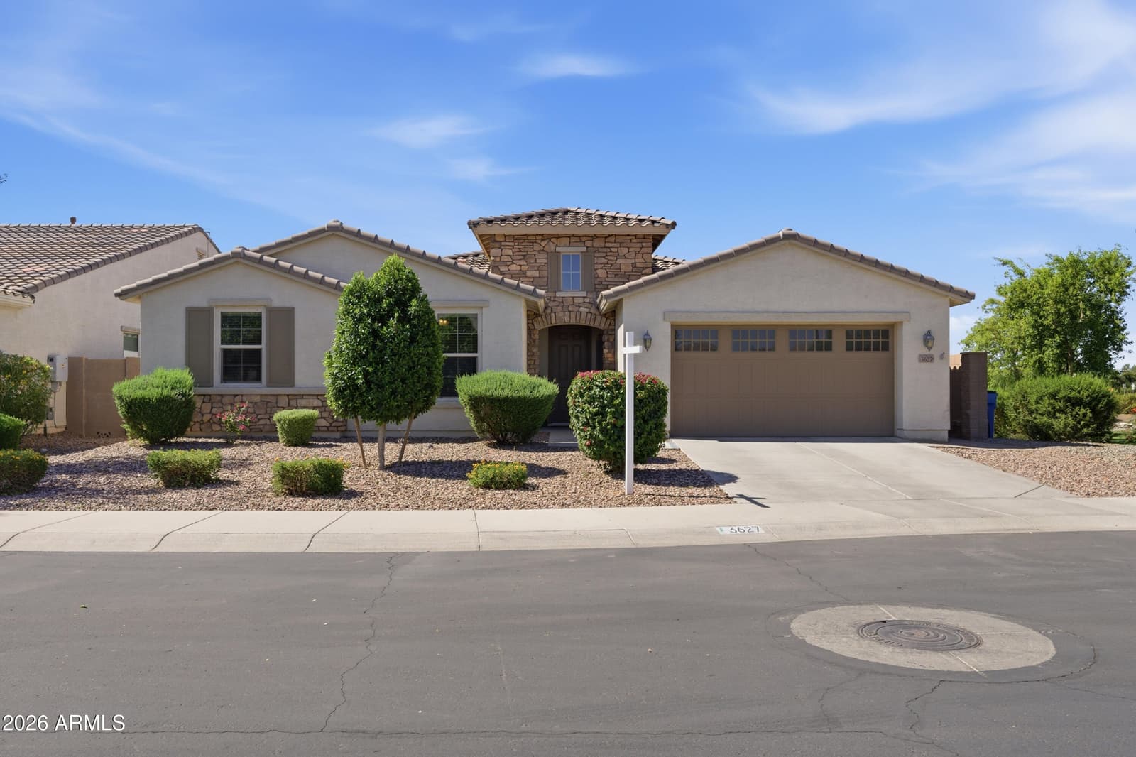 3627 E BLUE SPRUCE Lane, Gilbert, AZ 85298 — photo 4 of 79
