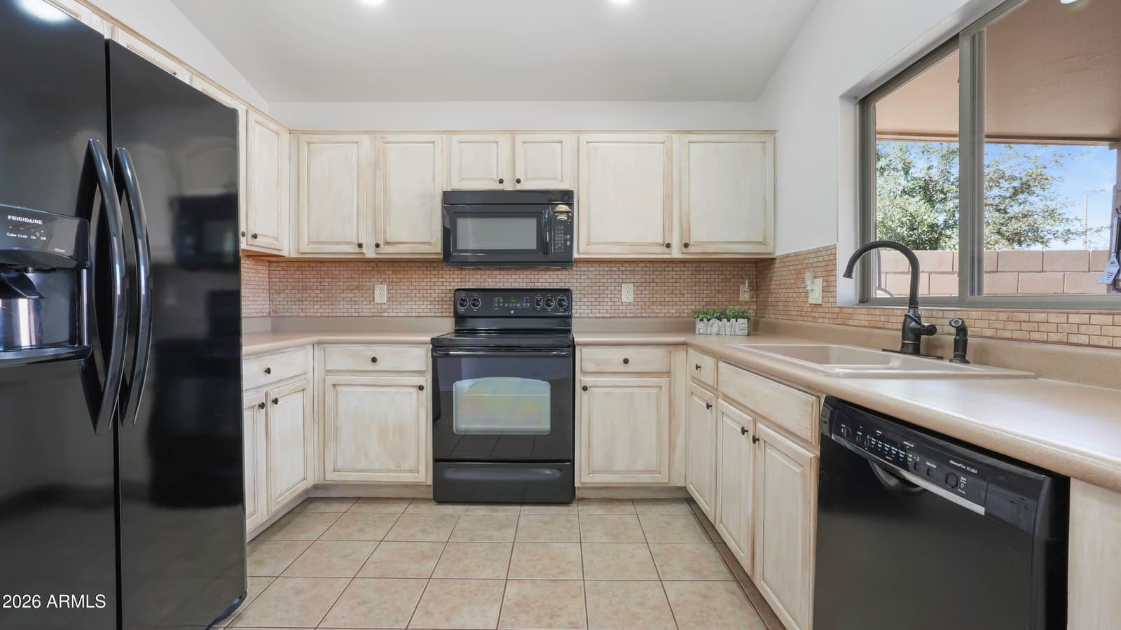 34805 N OPEN RANGE Drive, San Tan Valley, AZ 85144 — photo 7 of 20