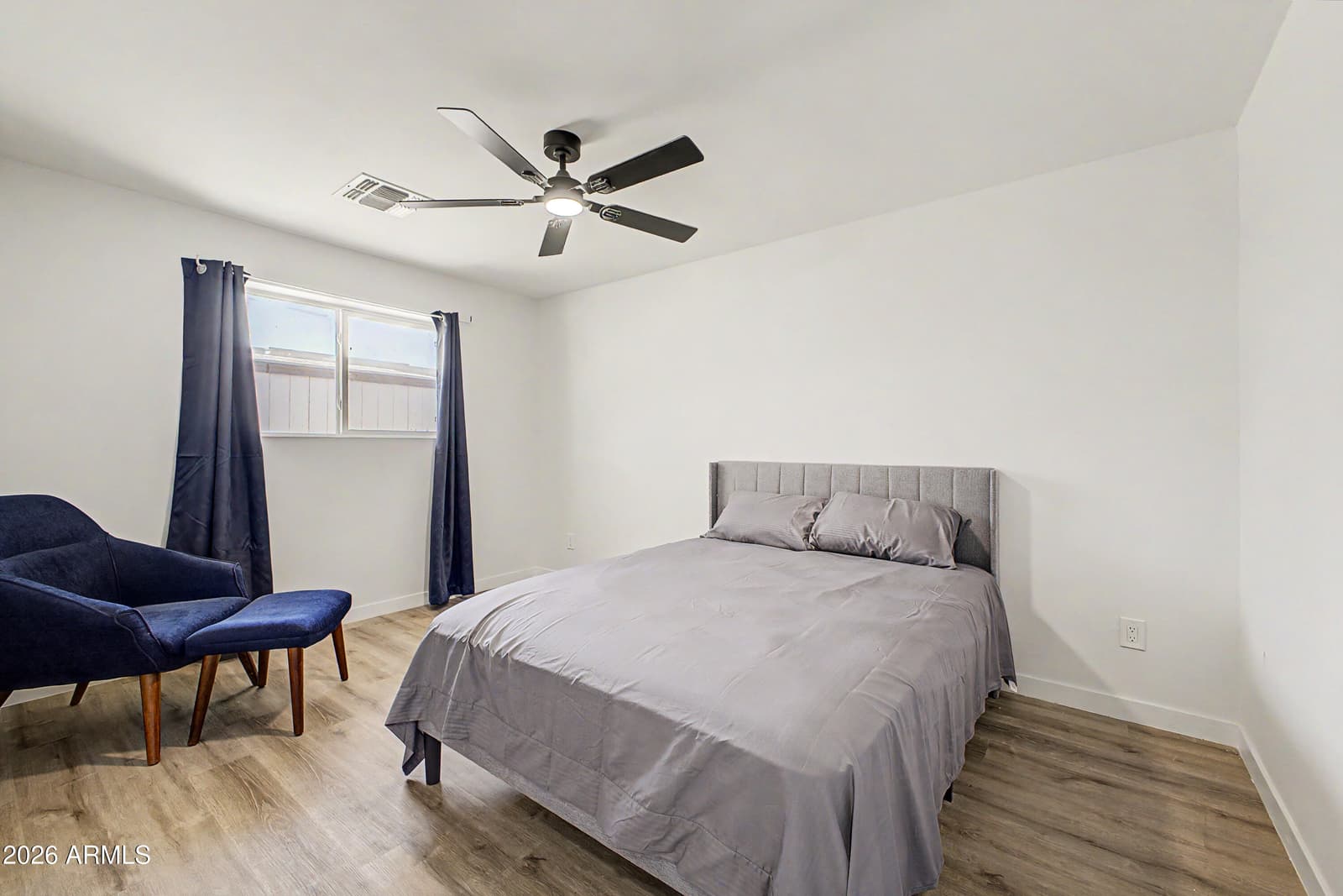 3901 W ELM Street, Phoenix, AZ 85019 — photo 10 of 18