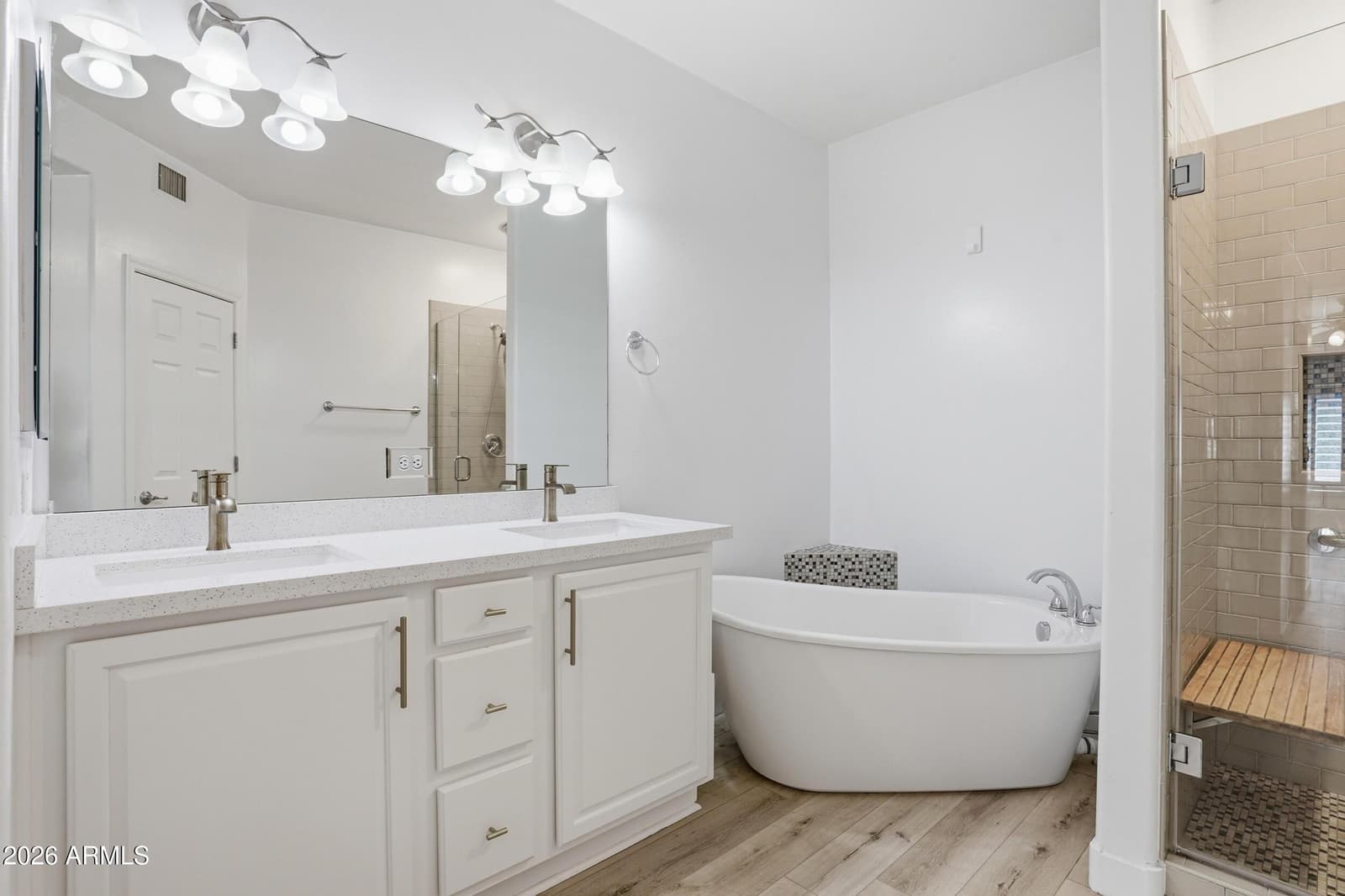 5350 E DEER VALLEY Drive 2435, Phoenix, AZ 85054 — photo 12 of 31