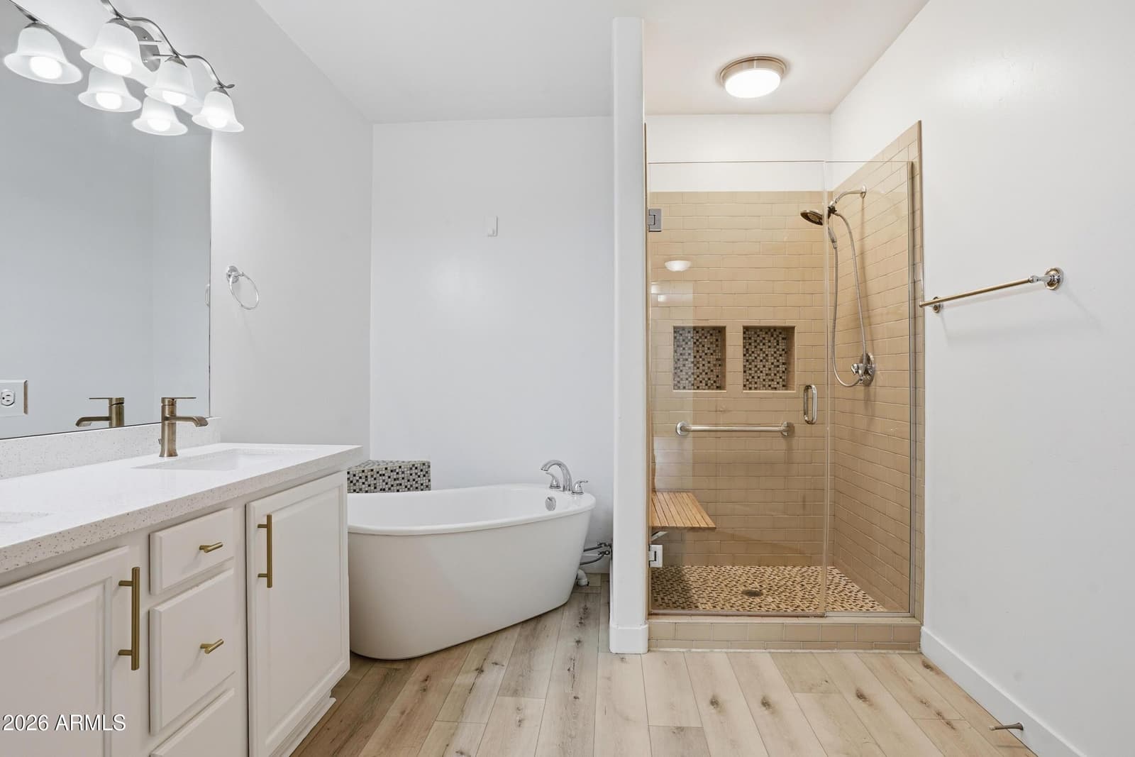5350 E DEER VALLEY Drive 2435, Phoenix, AZ 85054 — photo 13 of 31