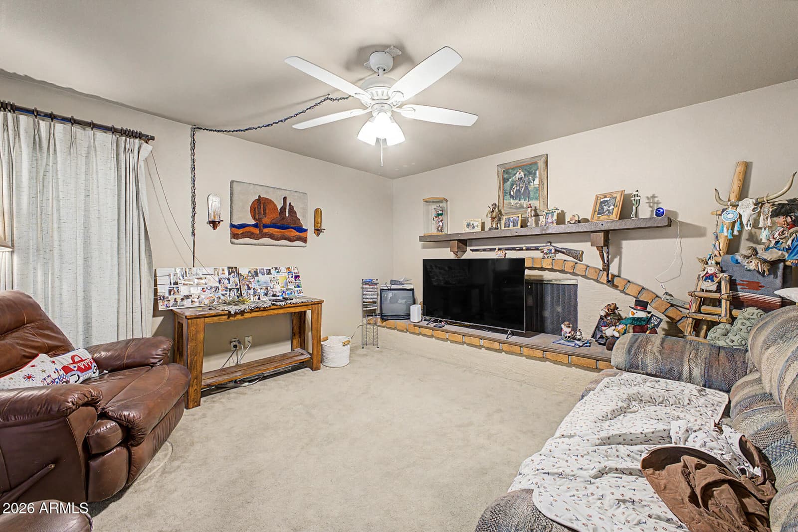 4001 E HANCOCK Drive, Phoenix, AZ 85028 — photo 5 of 26