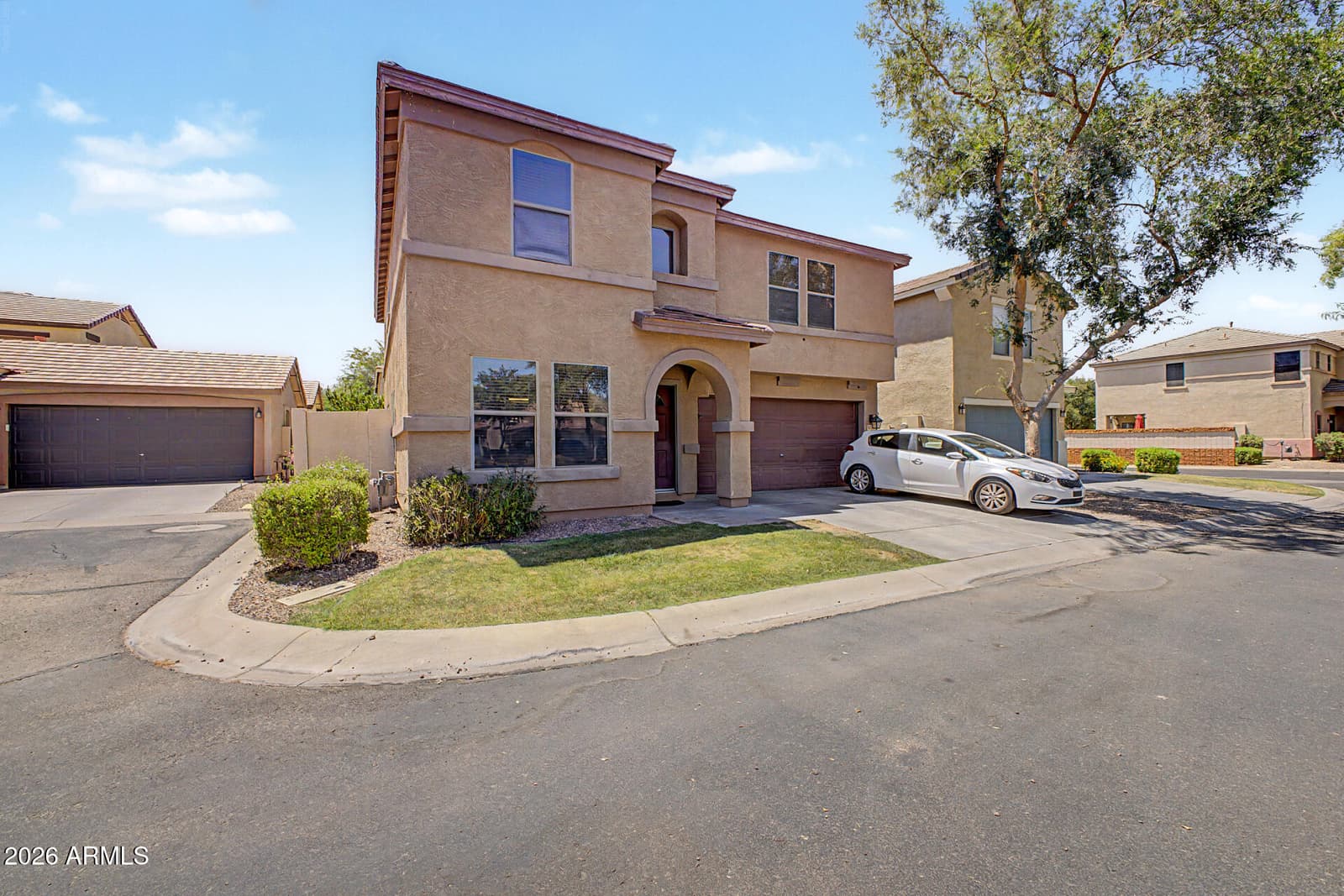 2165 S LUTHER Avenue, Mesa, AZ 85209 — photo 3 of 38