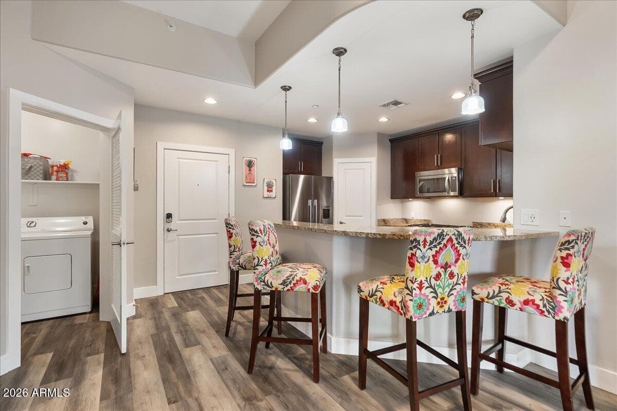 945 E PLAYA DEL NORTE Drive 2022, Tempe, AZ 85288 — photo 4 of 47