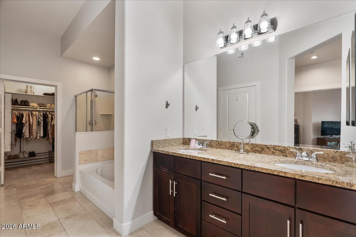 945 E PLAYA DEL NORTE Drive 2022, Tempe, AZ 85288 — photo 18 of 47
