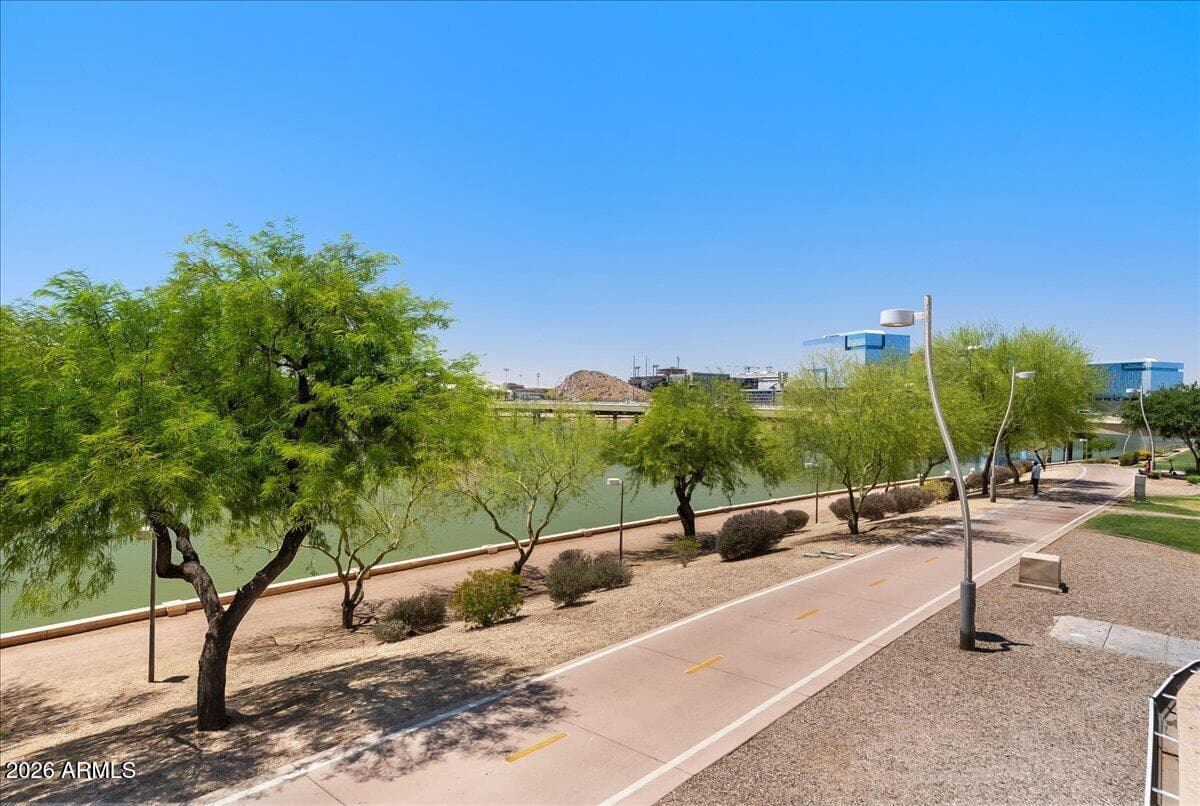 945 E PLAYA DEL NORTE Drive 2022, Tempe, AZ 85288 — photo 38 of 47