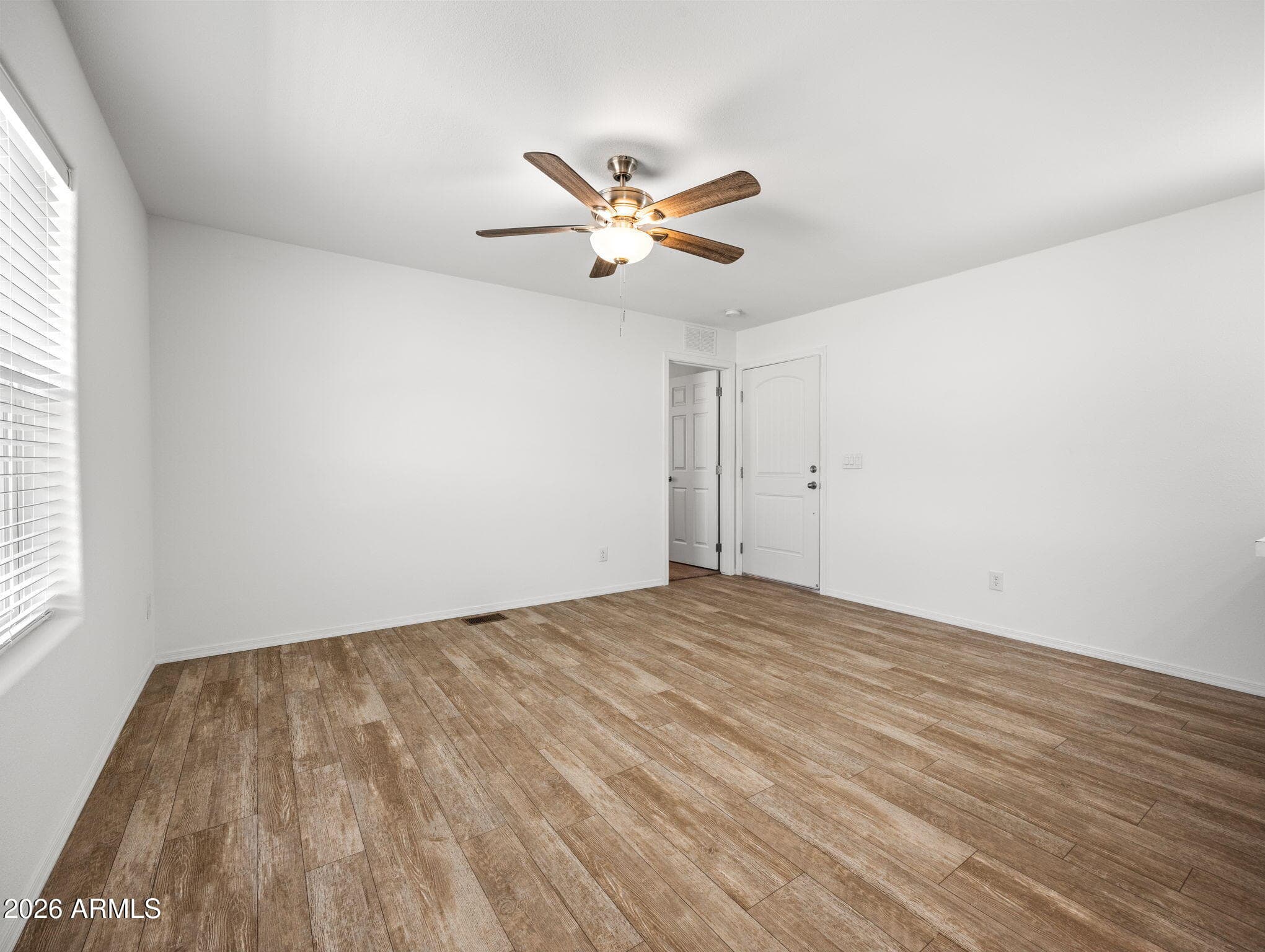 18296 S Frontier Road, Peeples Valley, AZ 86332 — photo 14 of 43