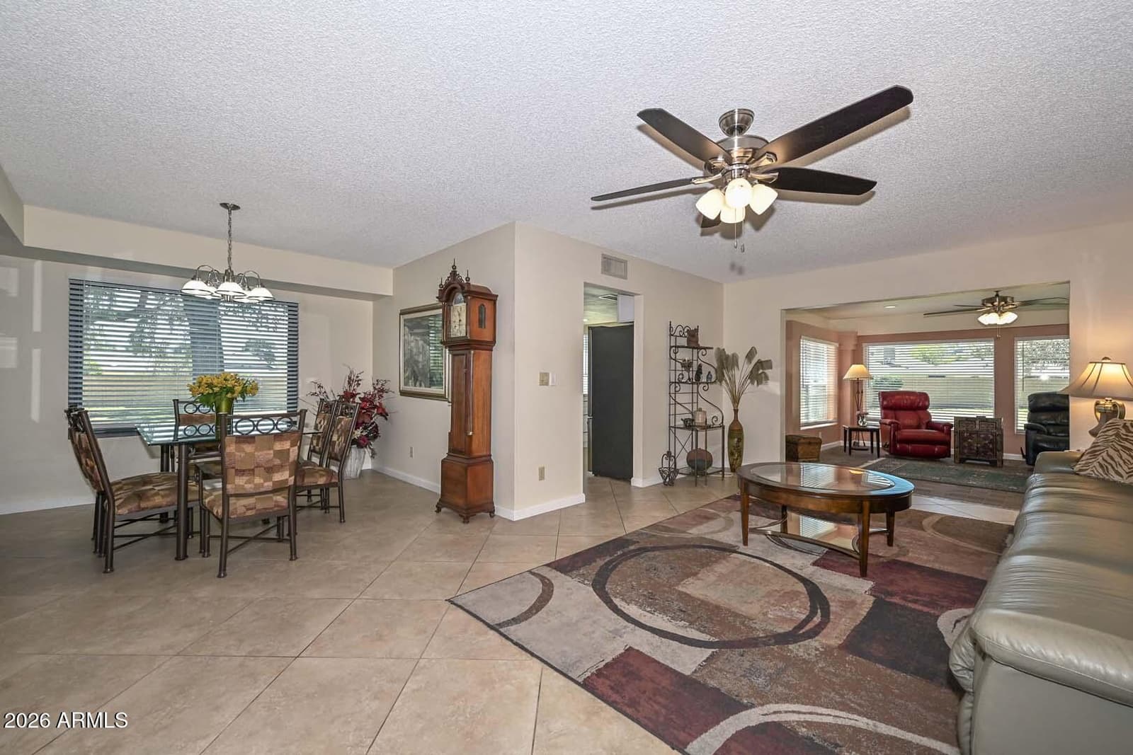 9834 W KERRY Lane, Peoria, AZ 85382 — photo 4 of 34