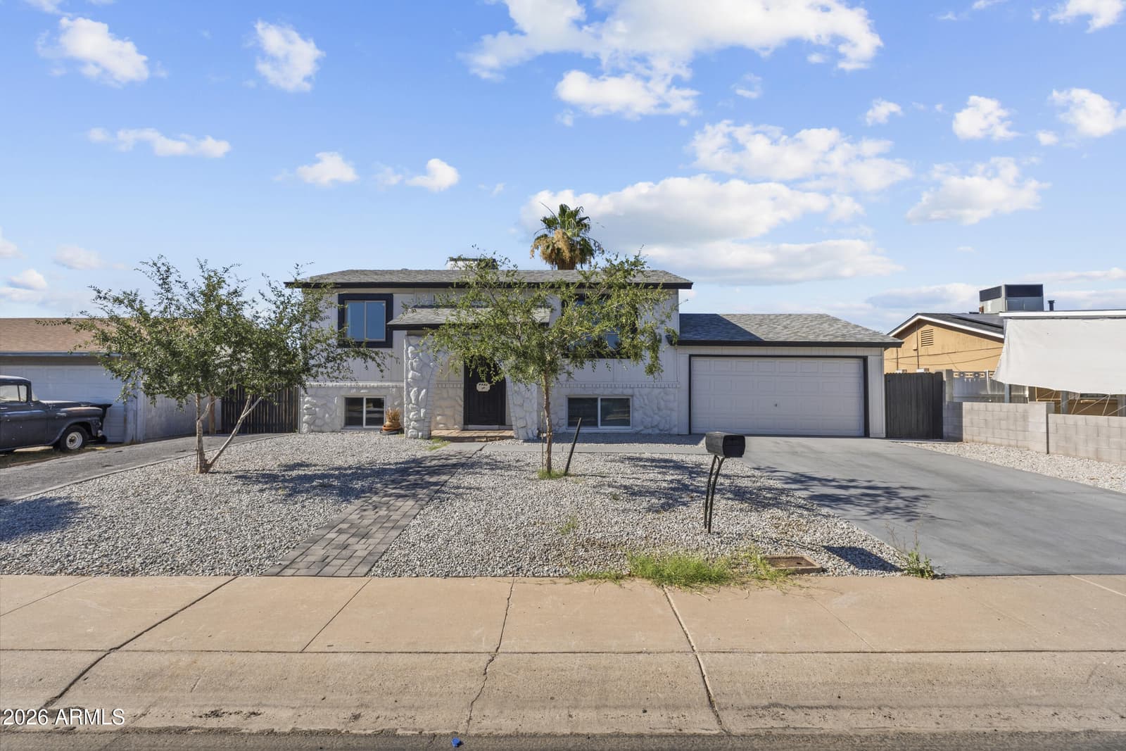 4450 E ALTA VISTA Road, Phoenix, AZ 85042 — photo 1 of 42