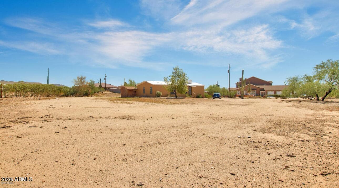39805 N NEW RIVER Road, Phoenix, AZ 85086 — photo 4 of 25