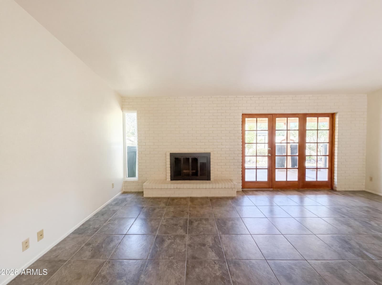 2346 E MESCAL Street, Phoenix, AZ 85028 — photo 8 of 24