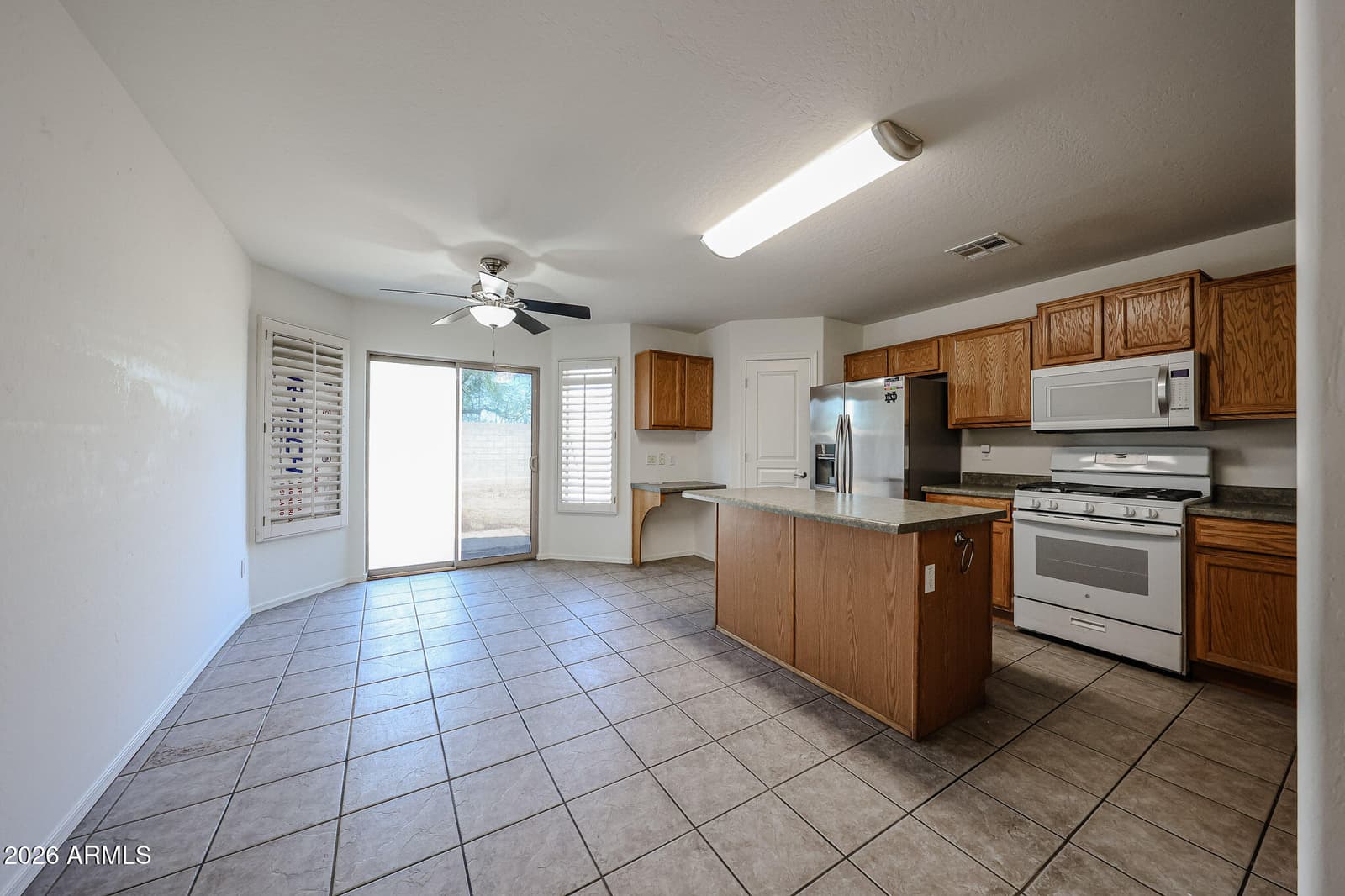 2538 S 114TH Lane, Avondale, AZ 85323 — photo 6 of 22