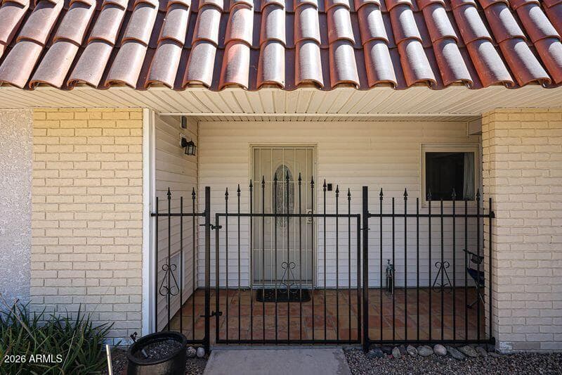 10913 W Manzanita Drive, Sun City, AZ 85373 — photo 2 of 38