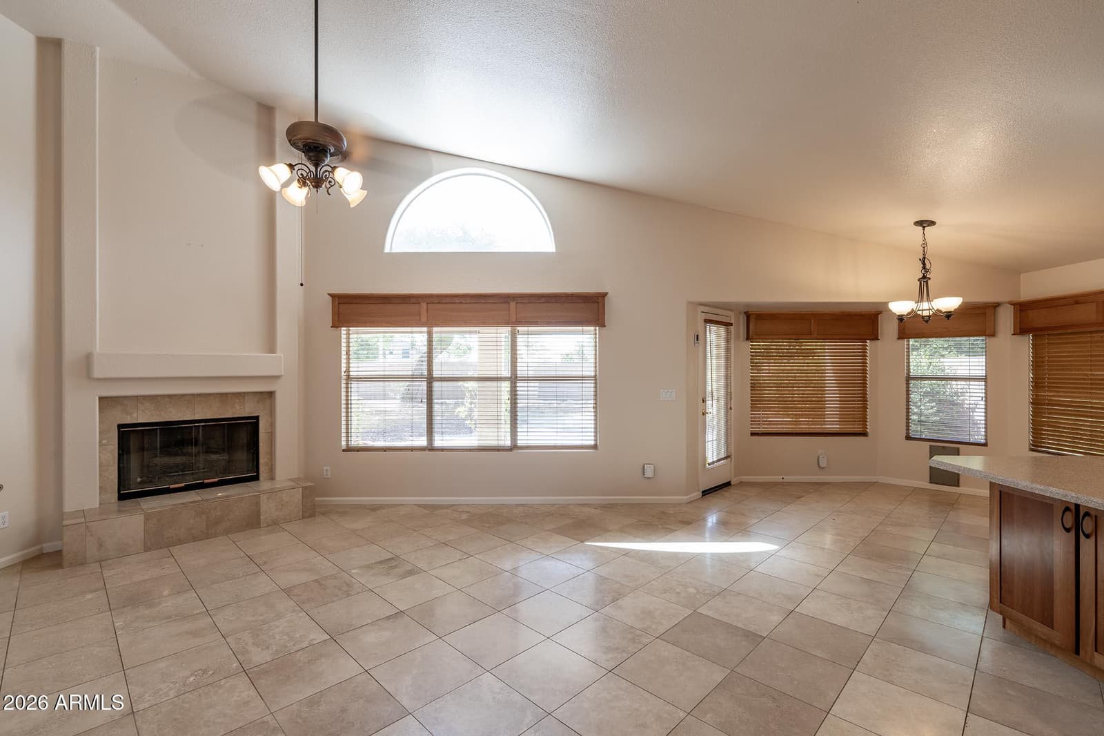 1524 W ORIOLE Way, Chandler, AZ 85286 — photo 2 of 29