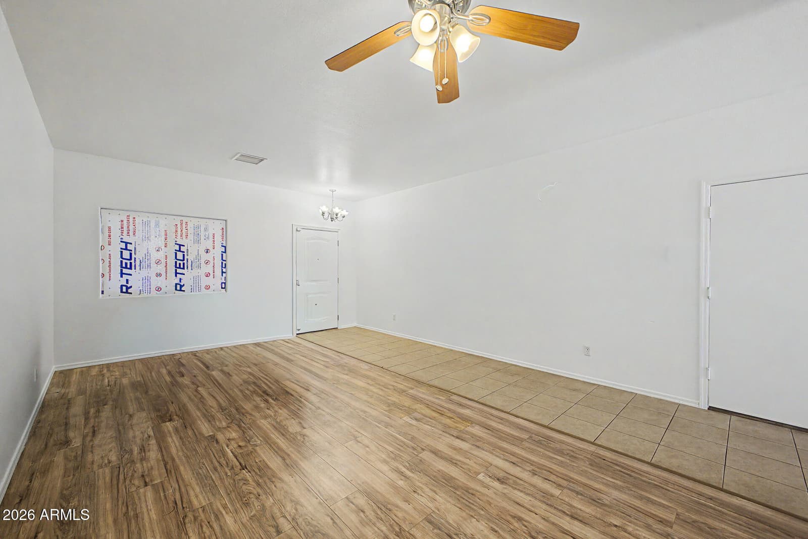3210 S 64TH Avenue, Phoenix, AZ 85043 — photo 8 of 39