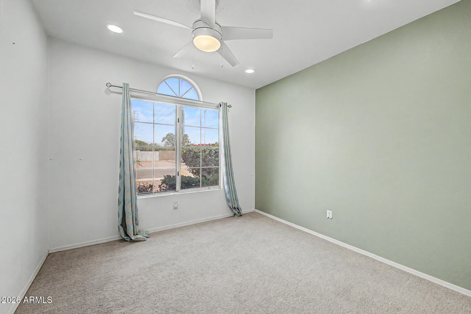 18604 N 30TH Place, Phoenix, AZ 85050 — photo 15 of 19
