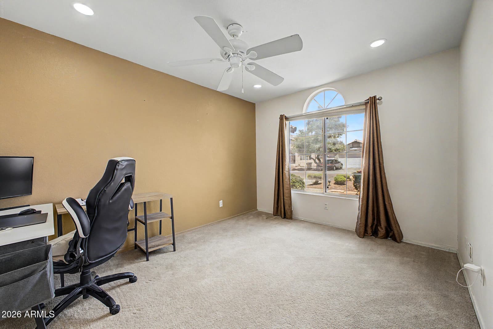 18604 N 30TH Place, Phoenix, AZ 85050 — photo 18 of 19