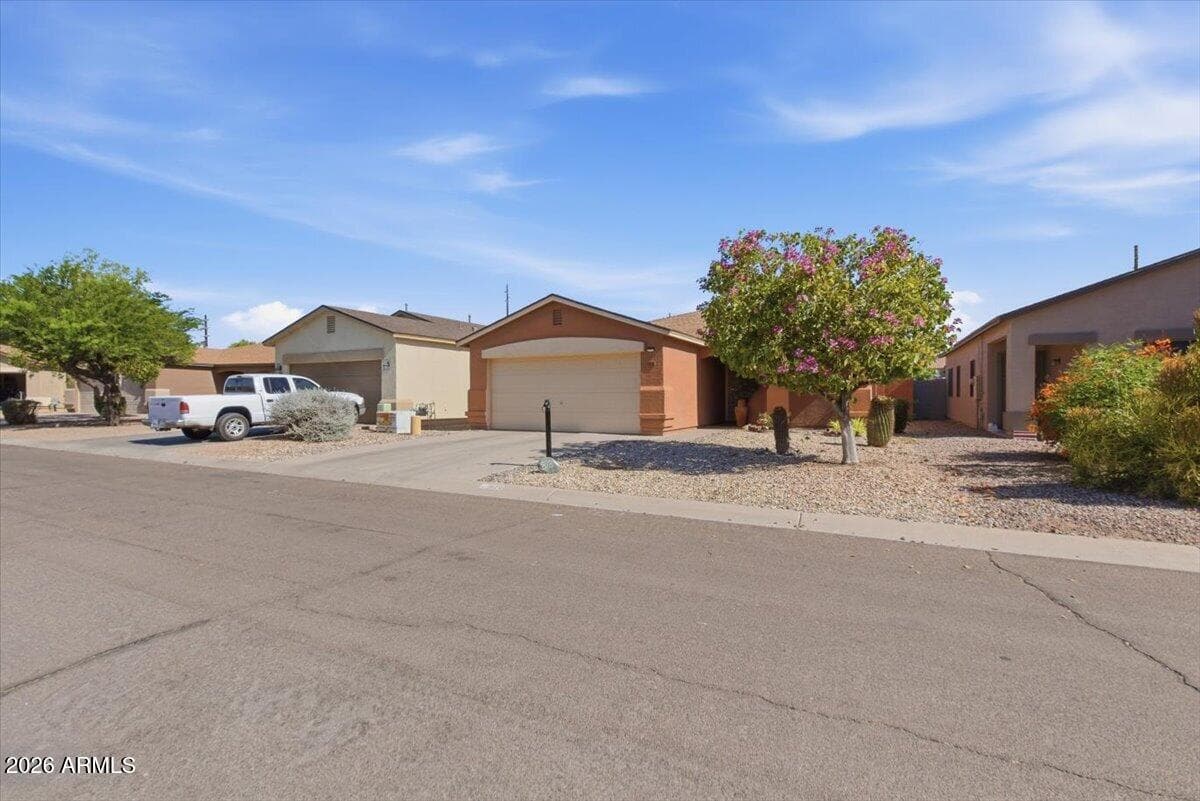 878 E SILVERSMITH Trail, San Tan Valley, AZ 85143 — photo 31 of 36