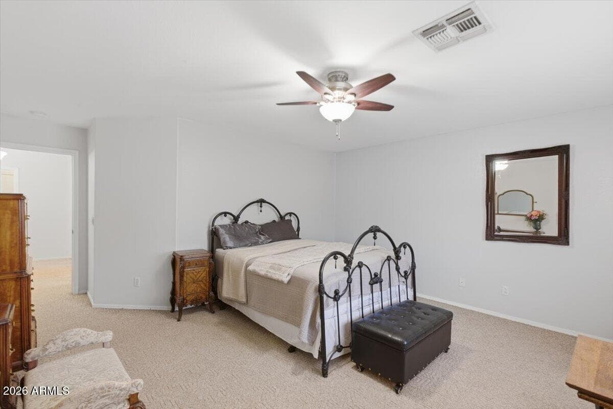 878 E SILVERSMITH Trail, San Tan Valley, AZ 85143 — photo 15 of 36