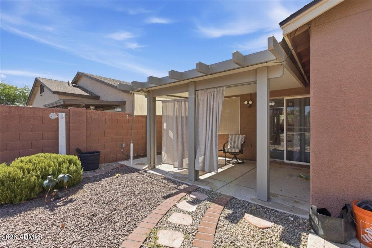 878 E SILVERSMITH Trail, San Tan Valley, AZ 85143 — photo 24 of 36