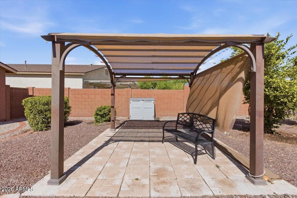 878 E SILVERSMITH Trail, San Tan Valley, AZ 85143 — photo 29 of 36