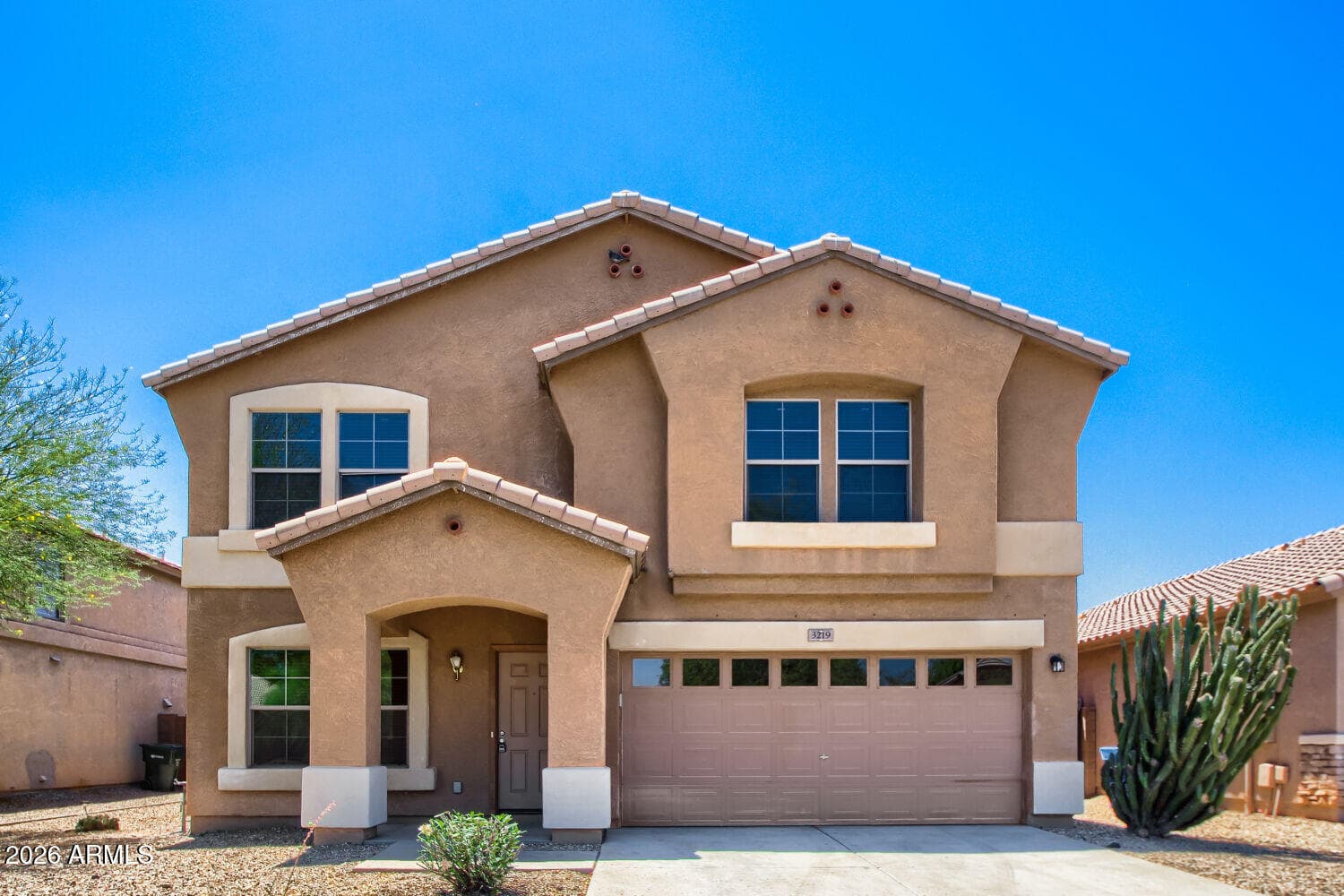 3219 W SAINT ANNE Avenue, Phoenix, AZ 85041 — photo 3 of 29