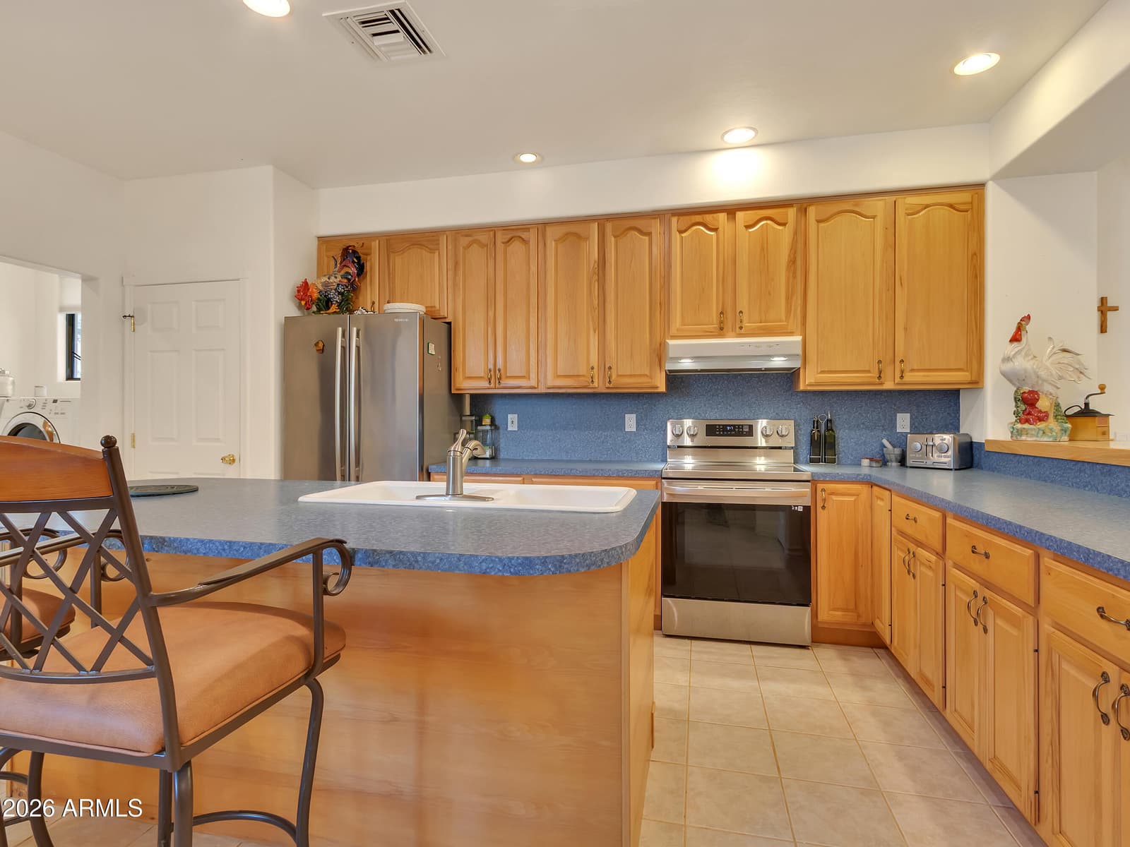 33250 S SUMMIT Drive, Black Canyon City, AZ 85324 — photo 7 of 41