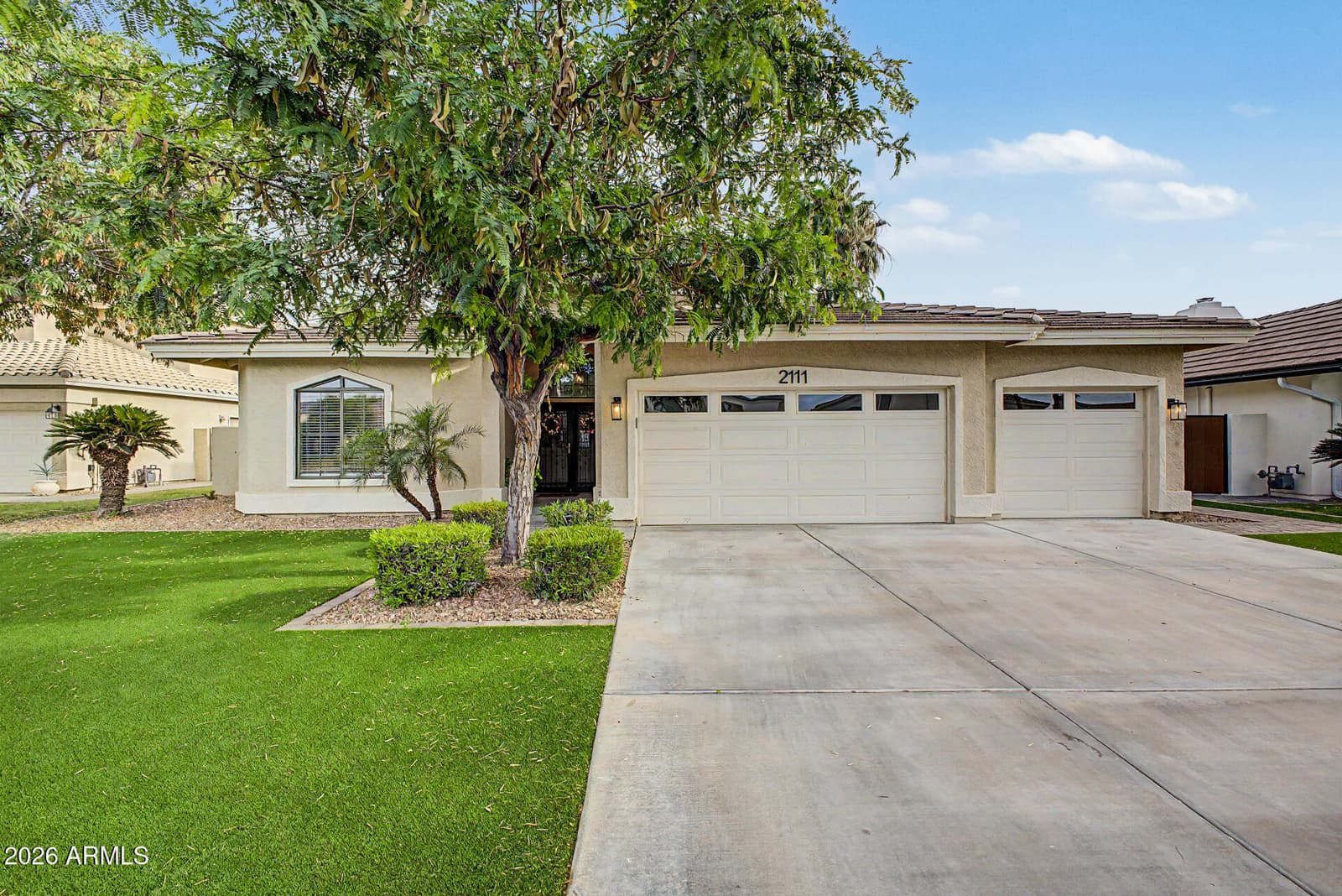 2111 E GONDOLA Lane, Gilbert, AZ 85234 — photo 8 of 85
