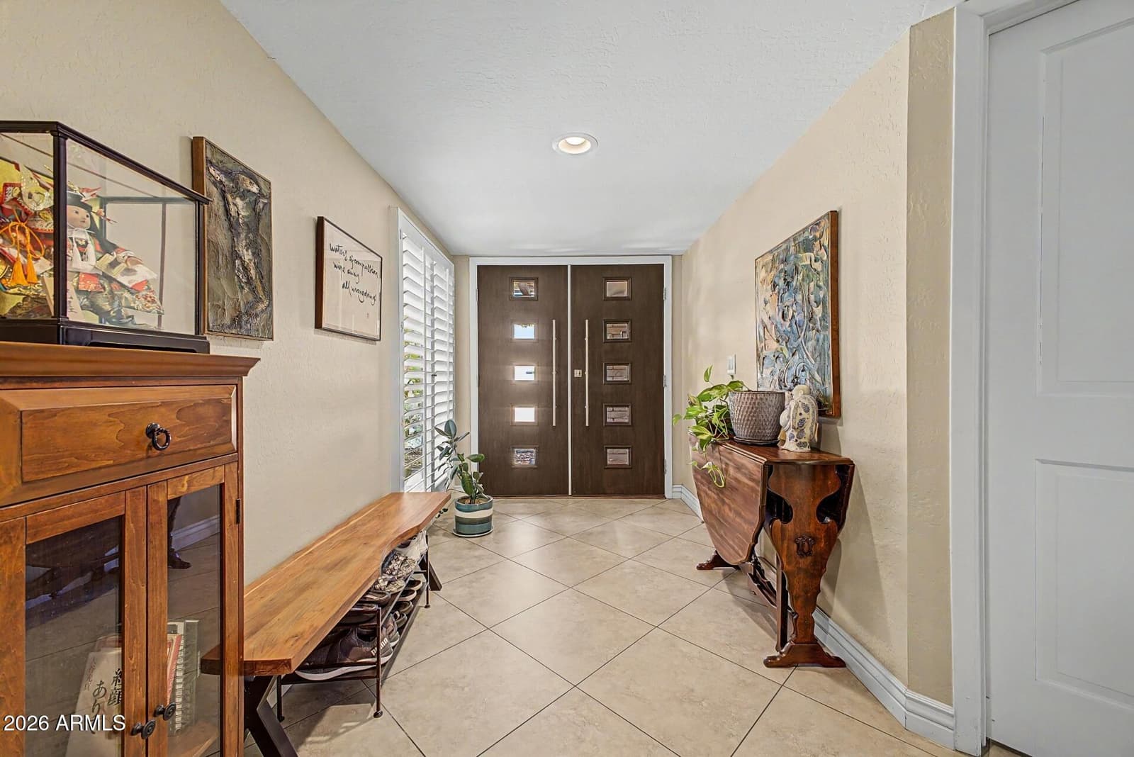 9236 N 28TH Street, Phoenix, AZ 85028 — photo 5 of 59