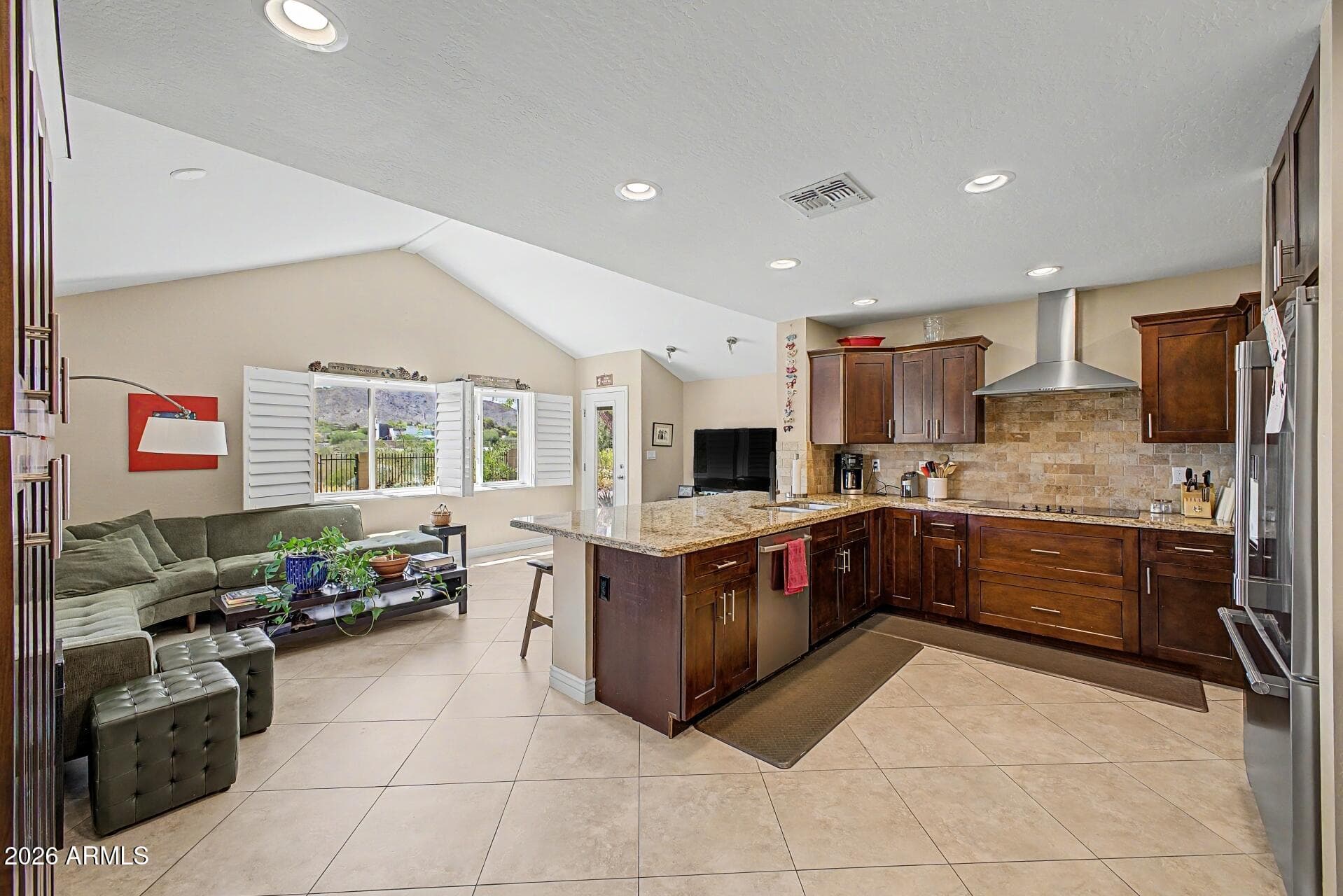 9236 N 28TH Street, Phoenix, AZ 85028 — photo 13 of 59